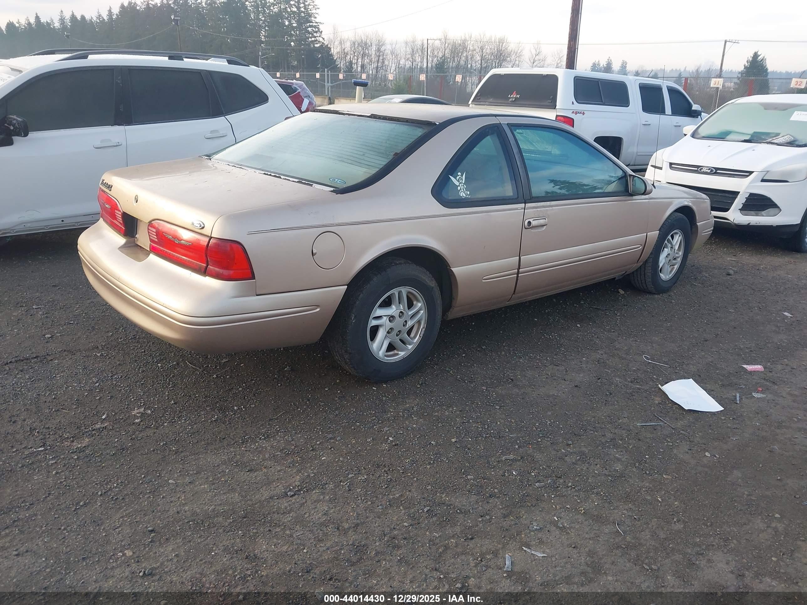 FORD THUNDERBIRD image 4