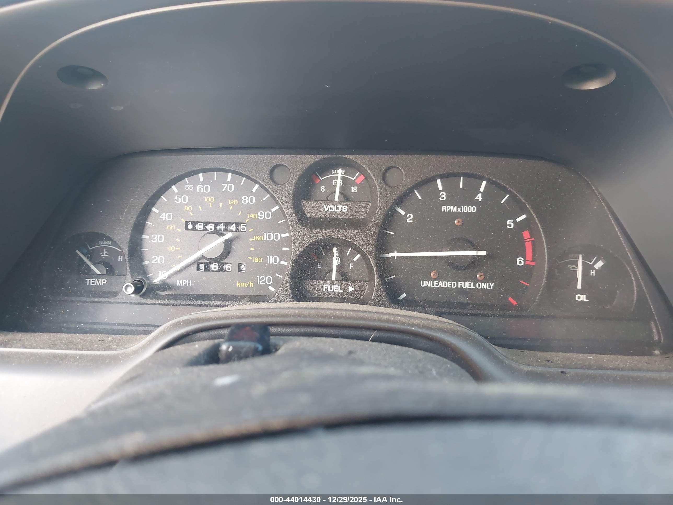 FORD THUNDERBIRD image 7