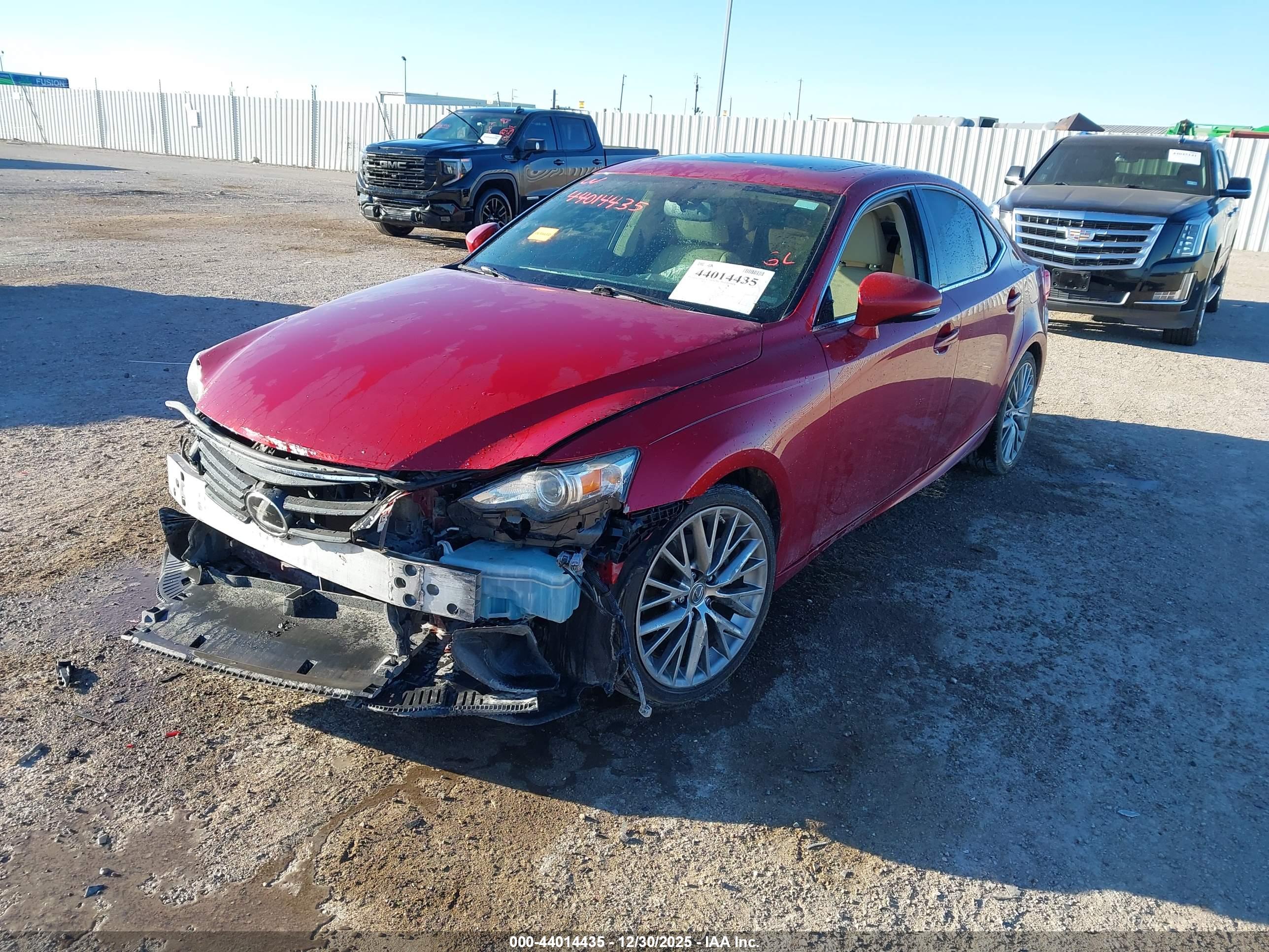 LEXUS IS image 2