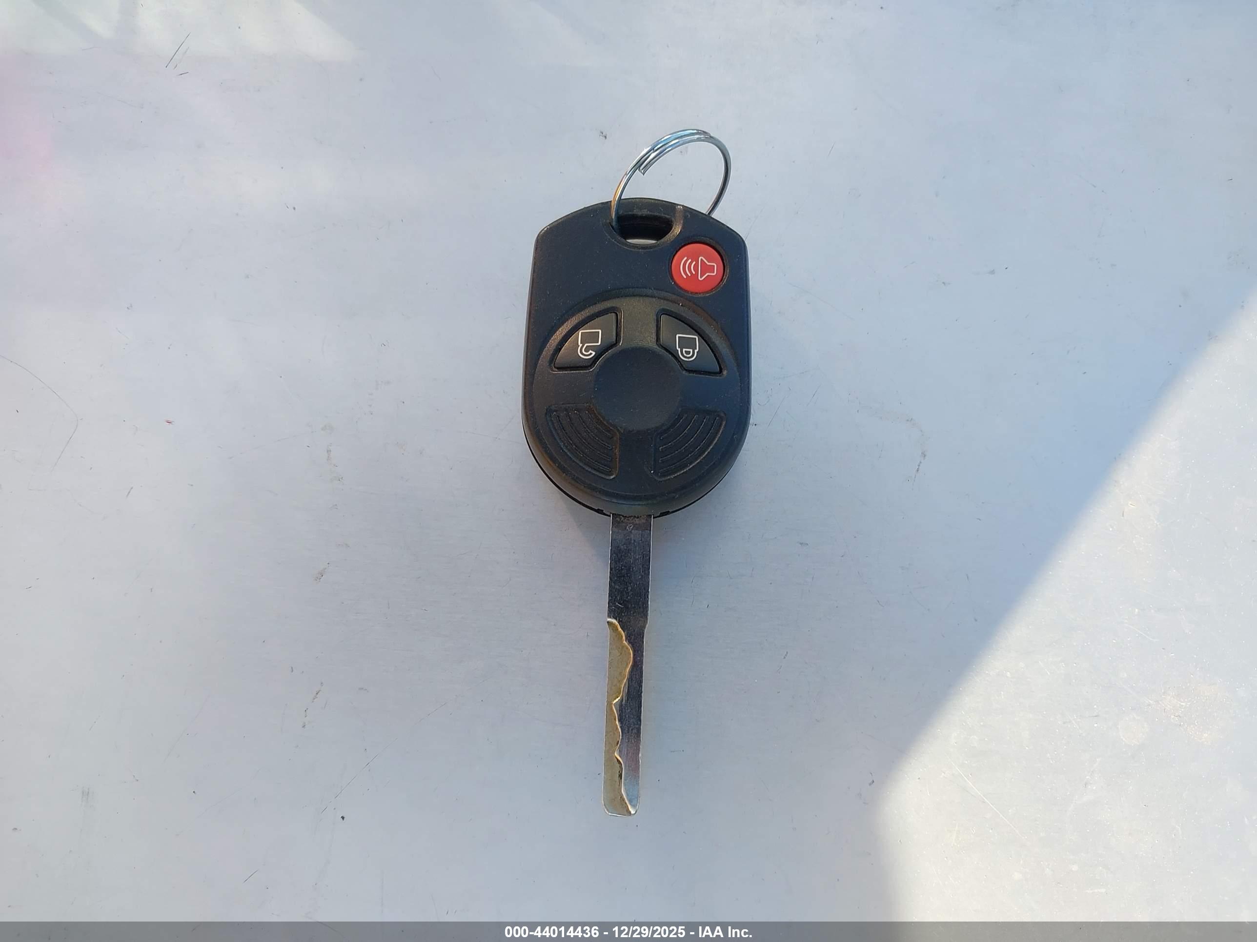 FORD ESCAPE image 11