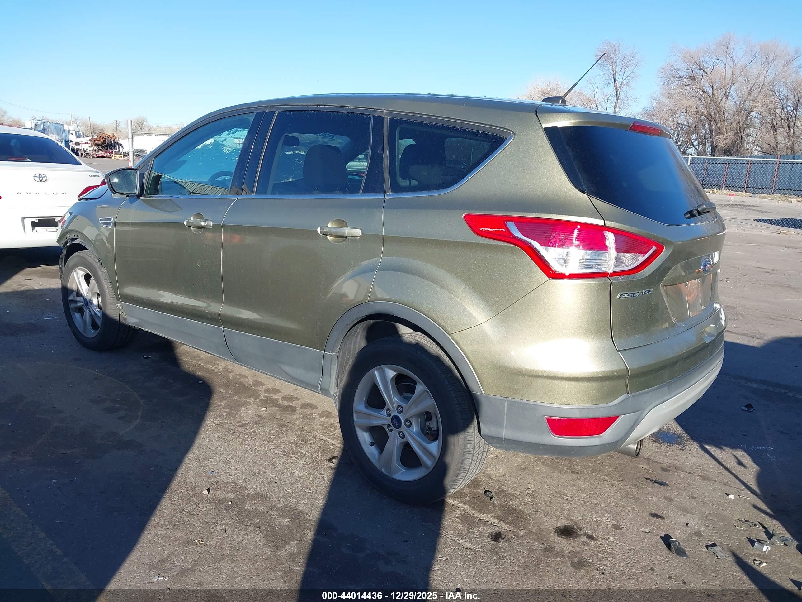 FORD ESCAPE image 3