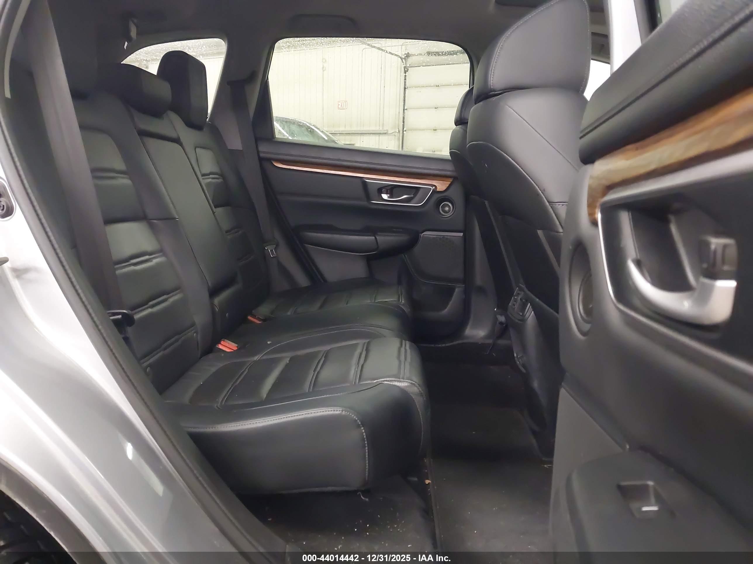 HONDA CR-V image 8