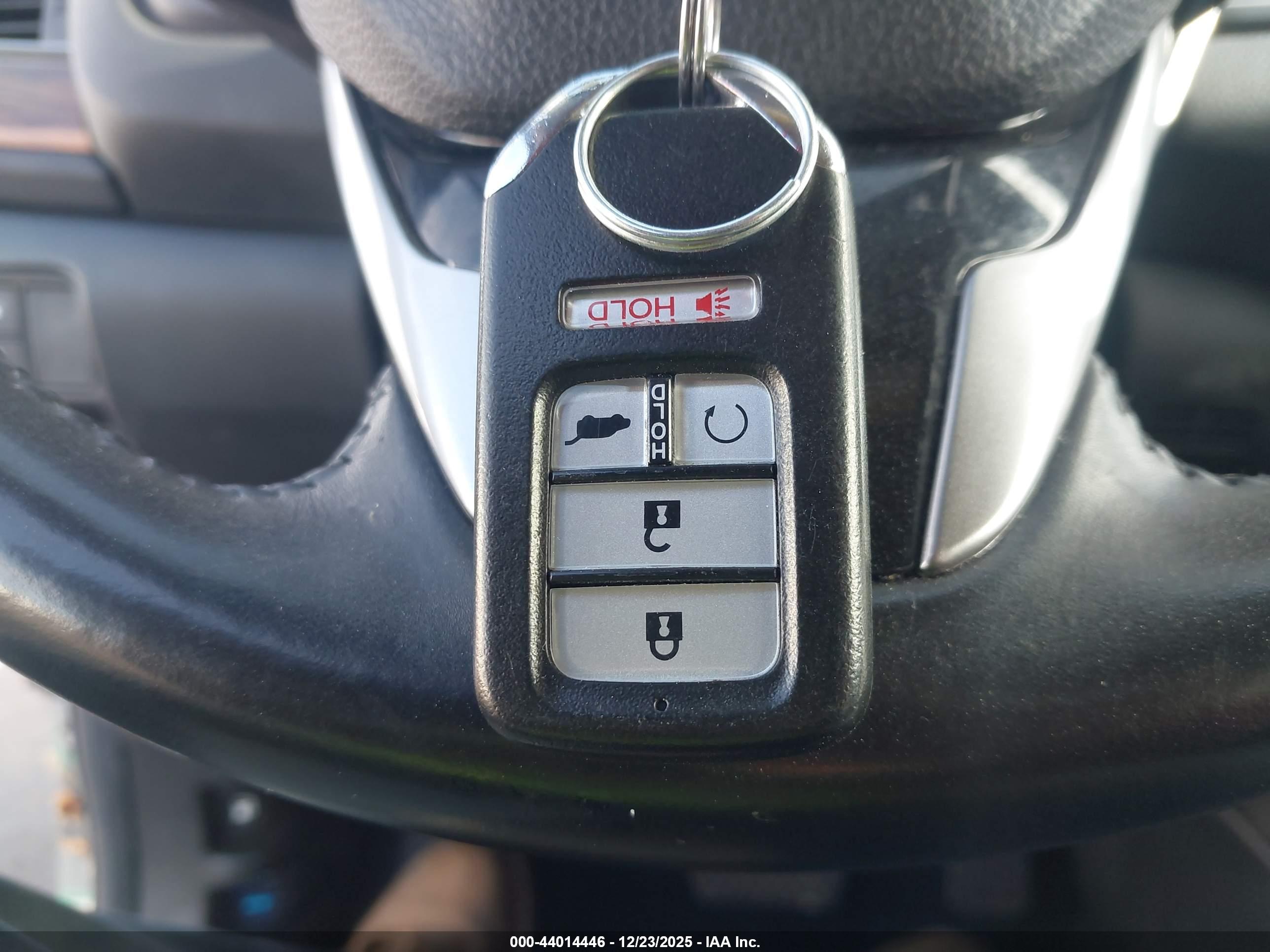 HONDA CR-V image 11