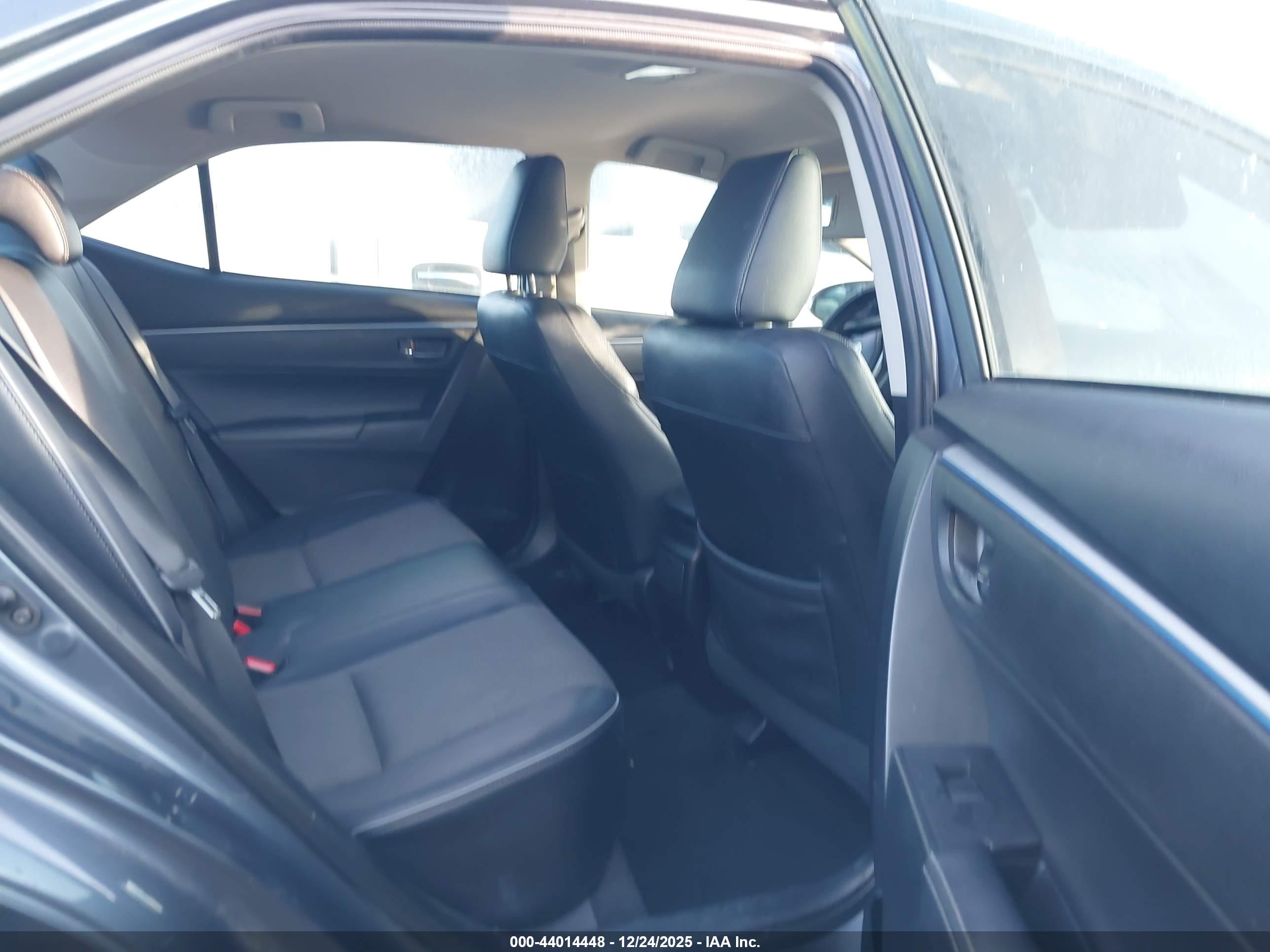 TOYOTA COROLLA image 8