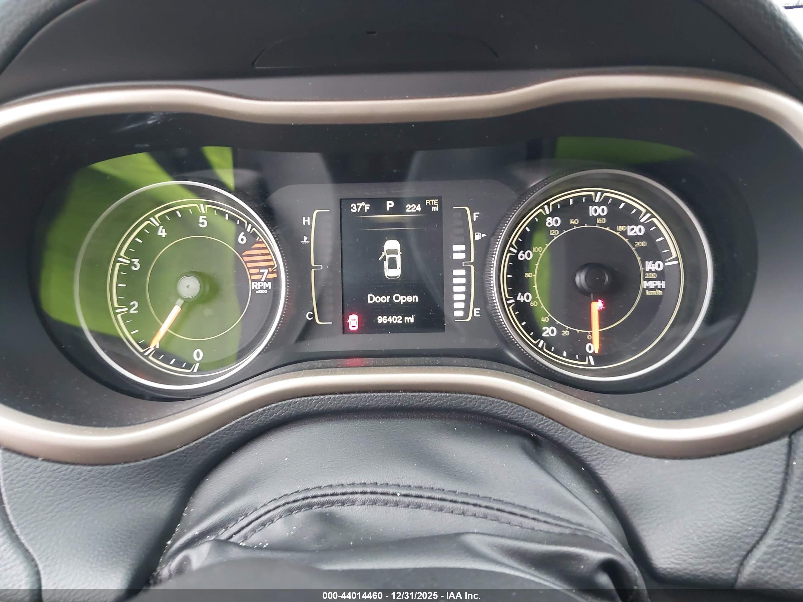 JEEP CHEROKEE image 7