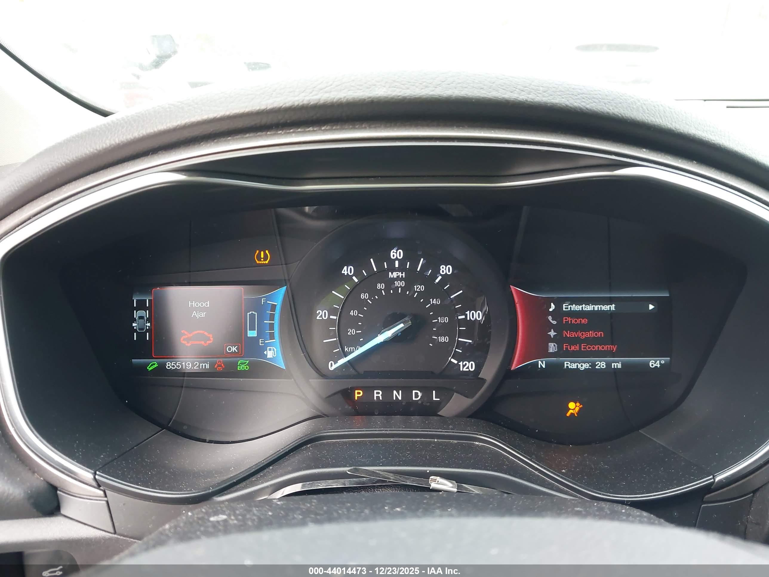 FORD FUSION image 7
