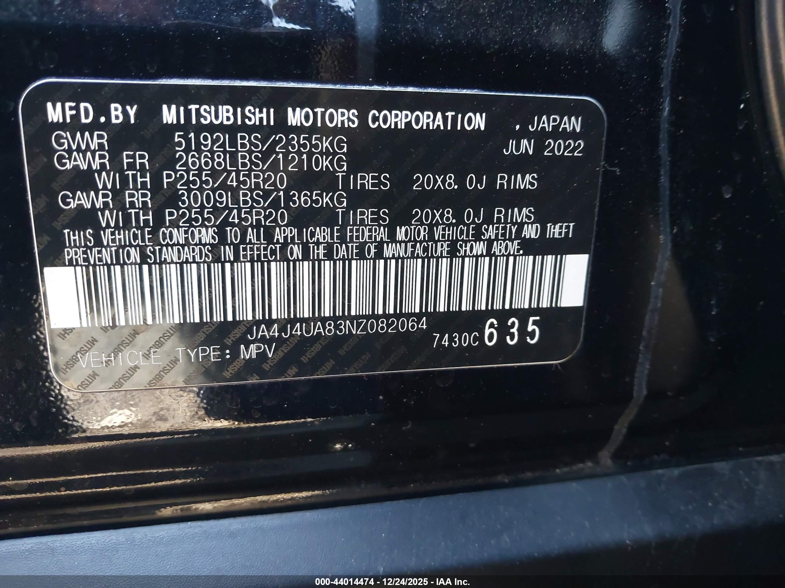 MITSUBISHI OUTLANDER image 9