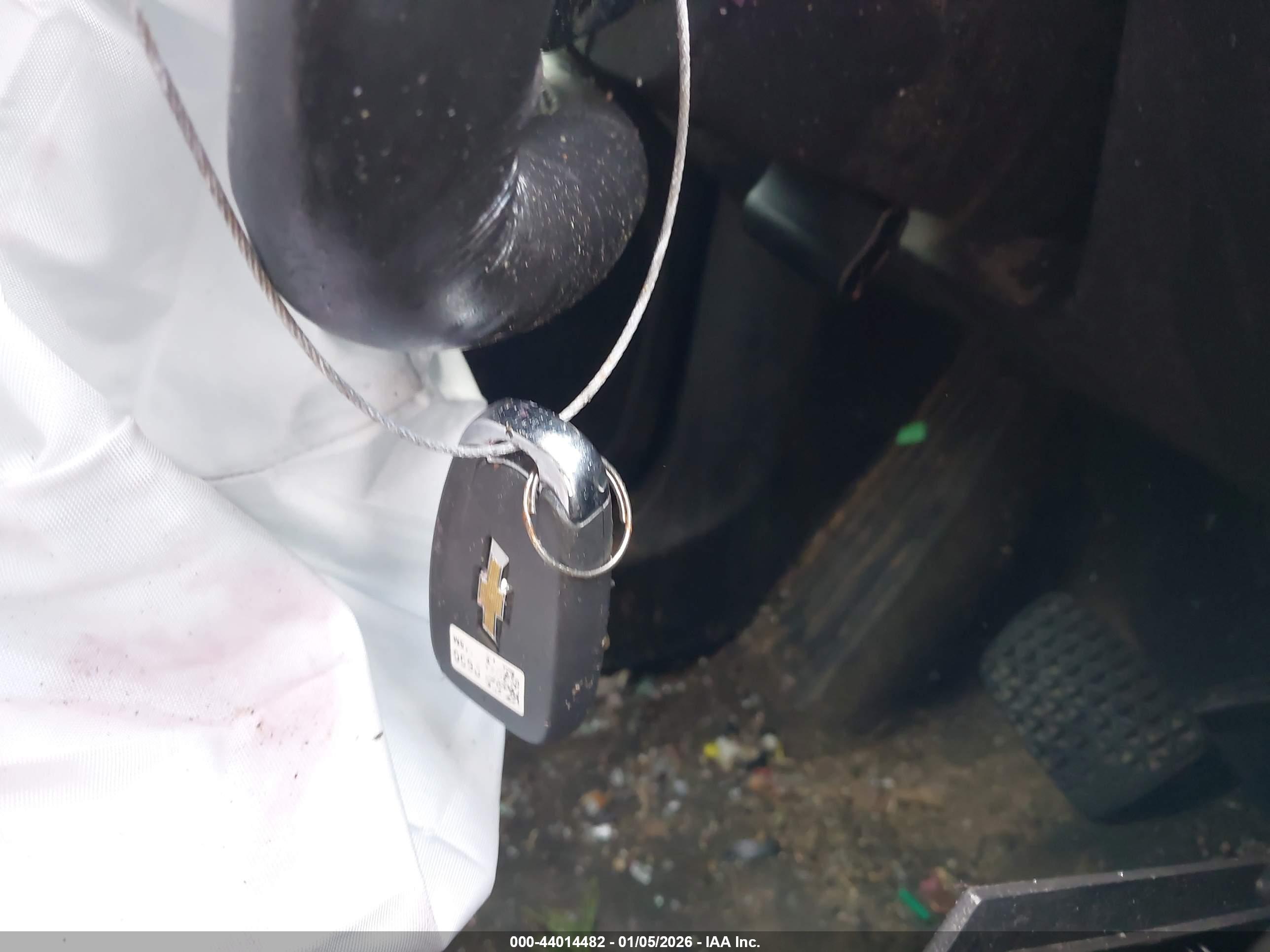 CHEVROLET EQUINOX image 11