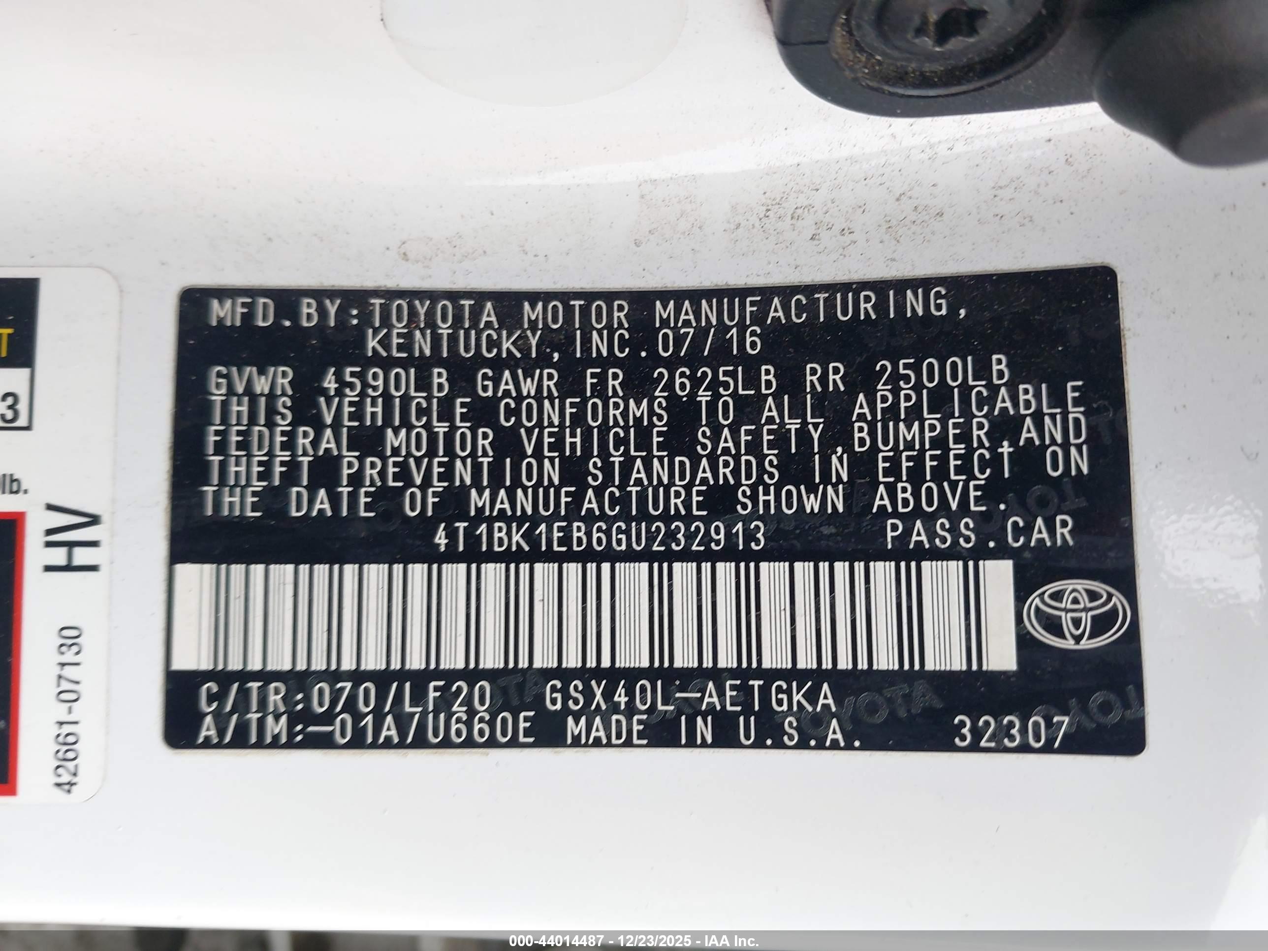 TOYOTA AVALON image 9