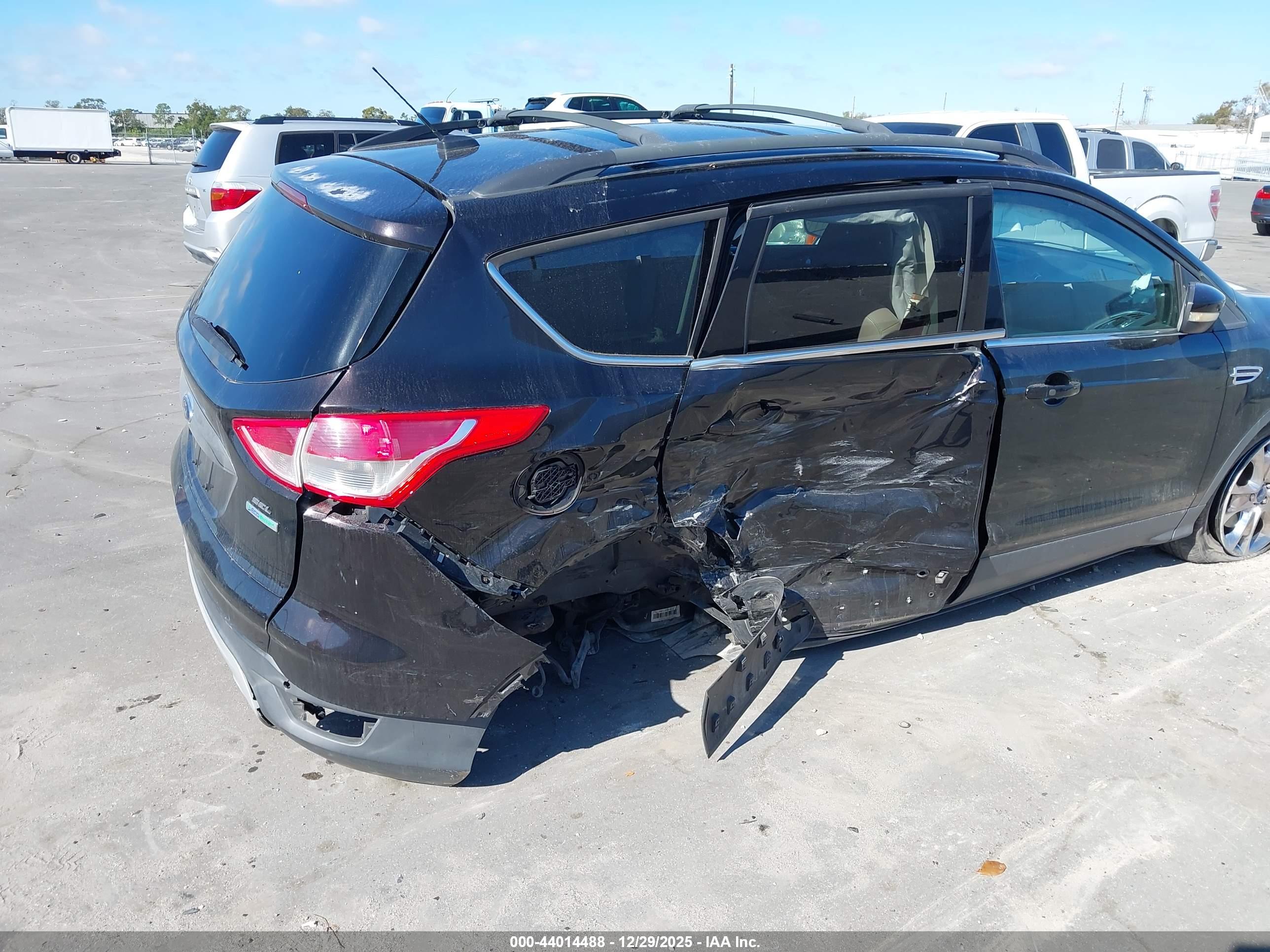 FORD ESCAPE image 6