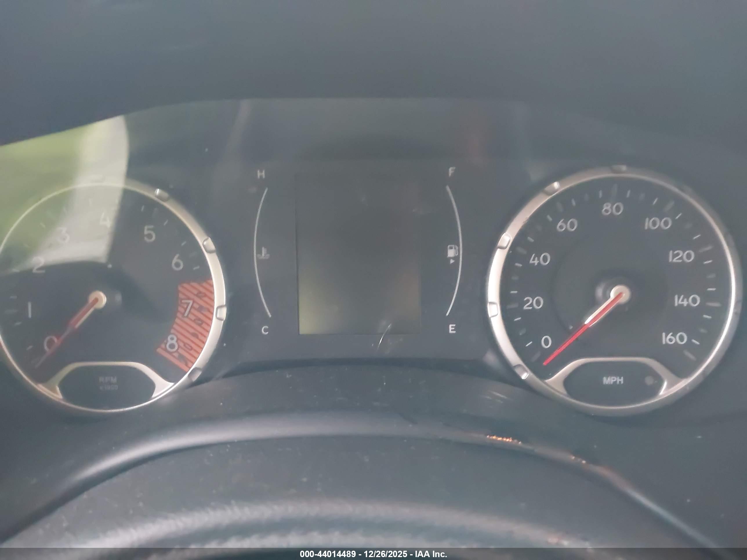 JEEP RENEGADE image 7