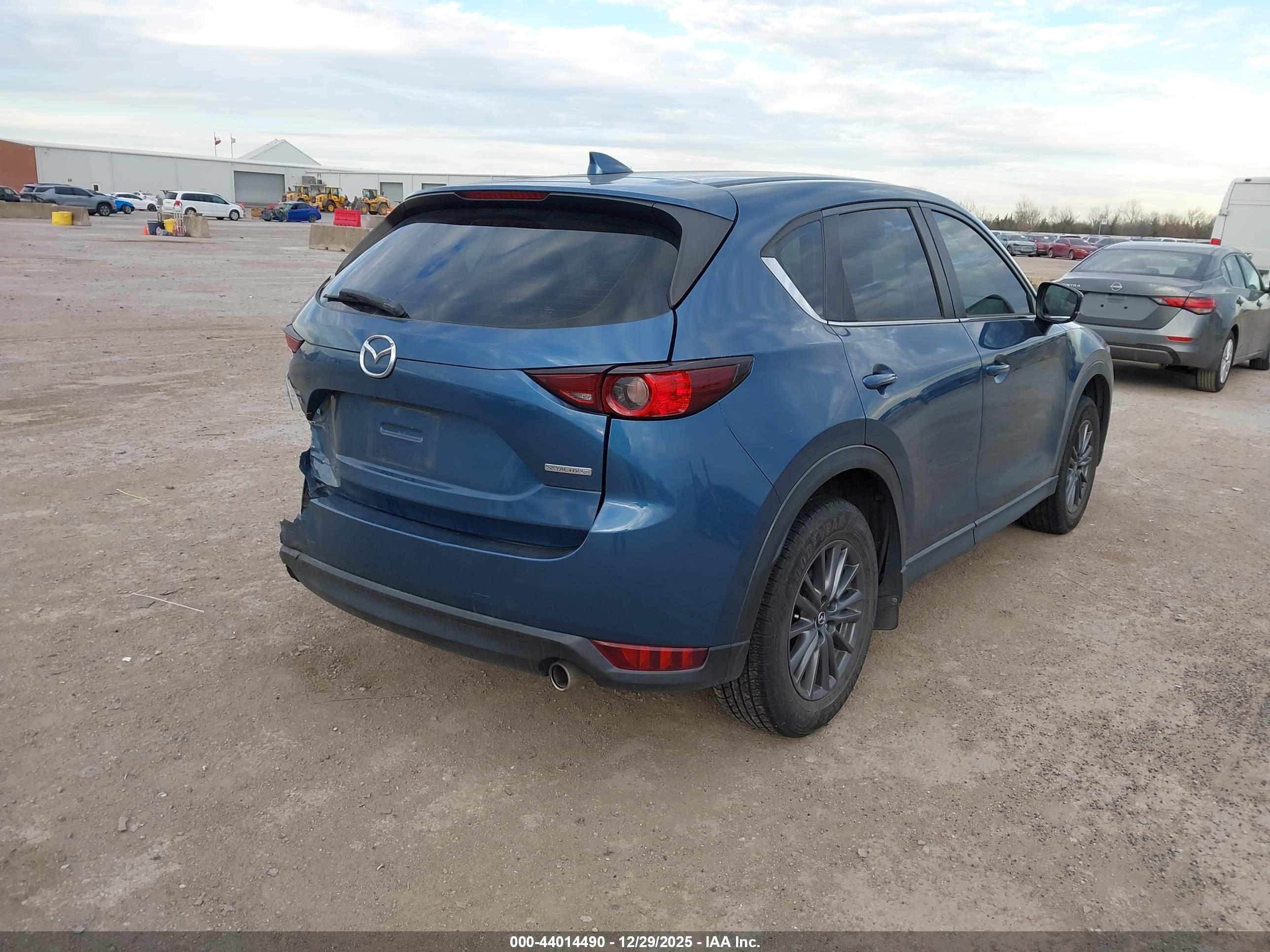 MAZDA CX-5 image 4