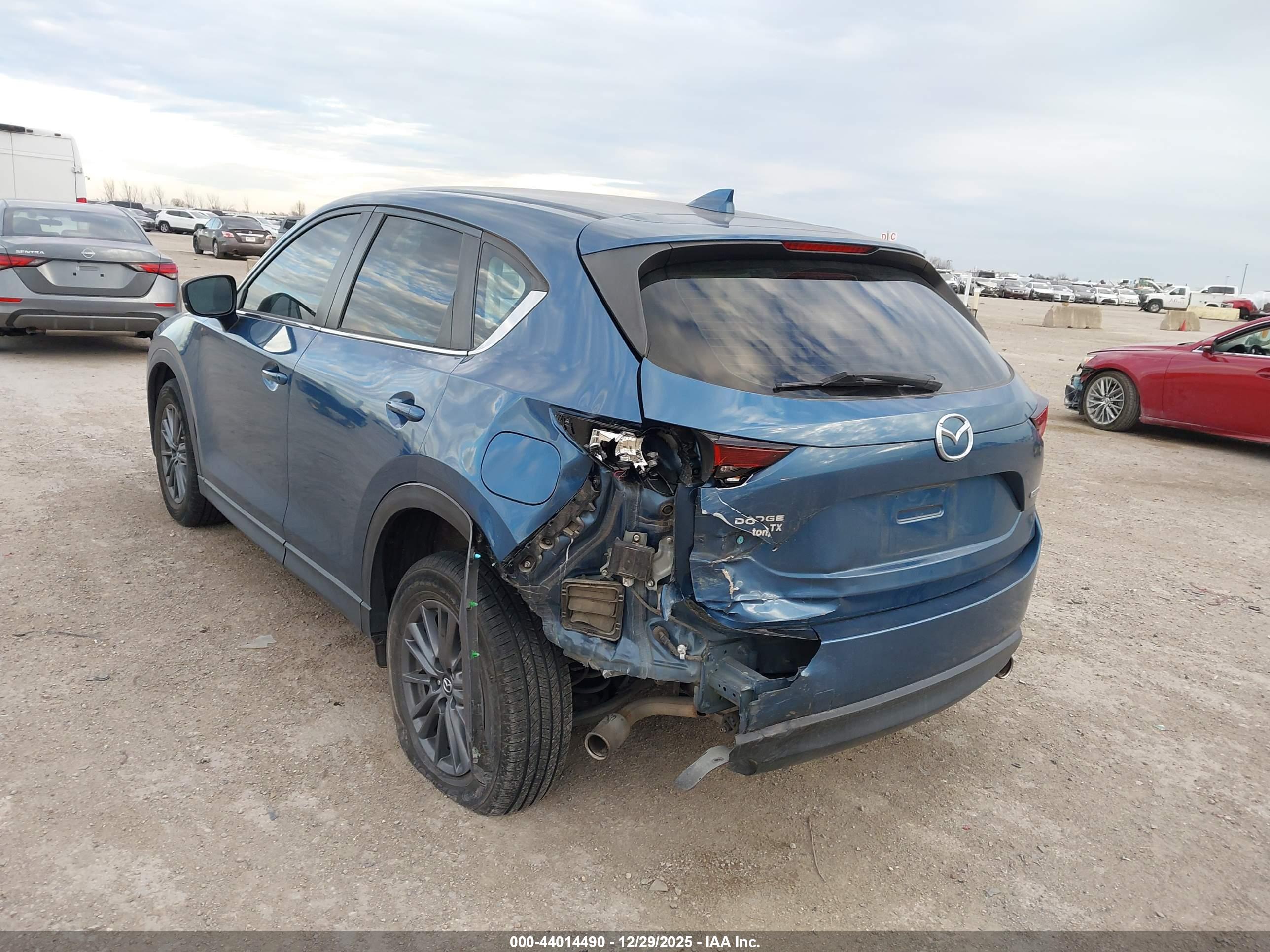 MAZDA CX-5 image 6