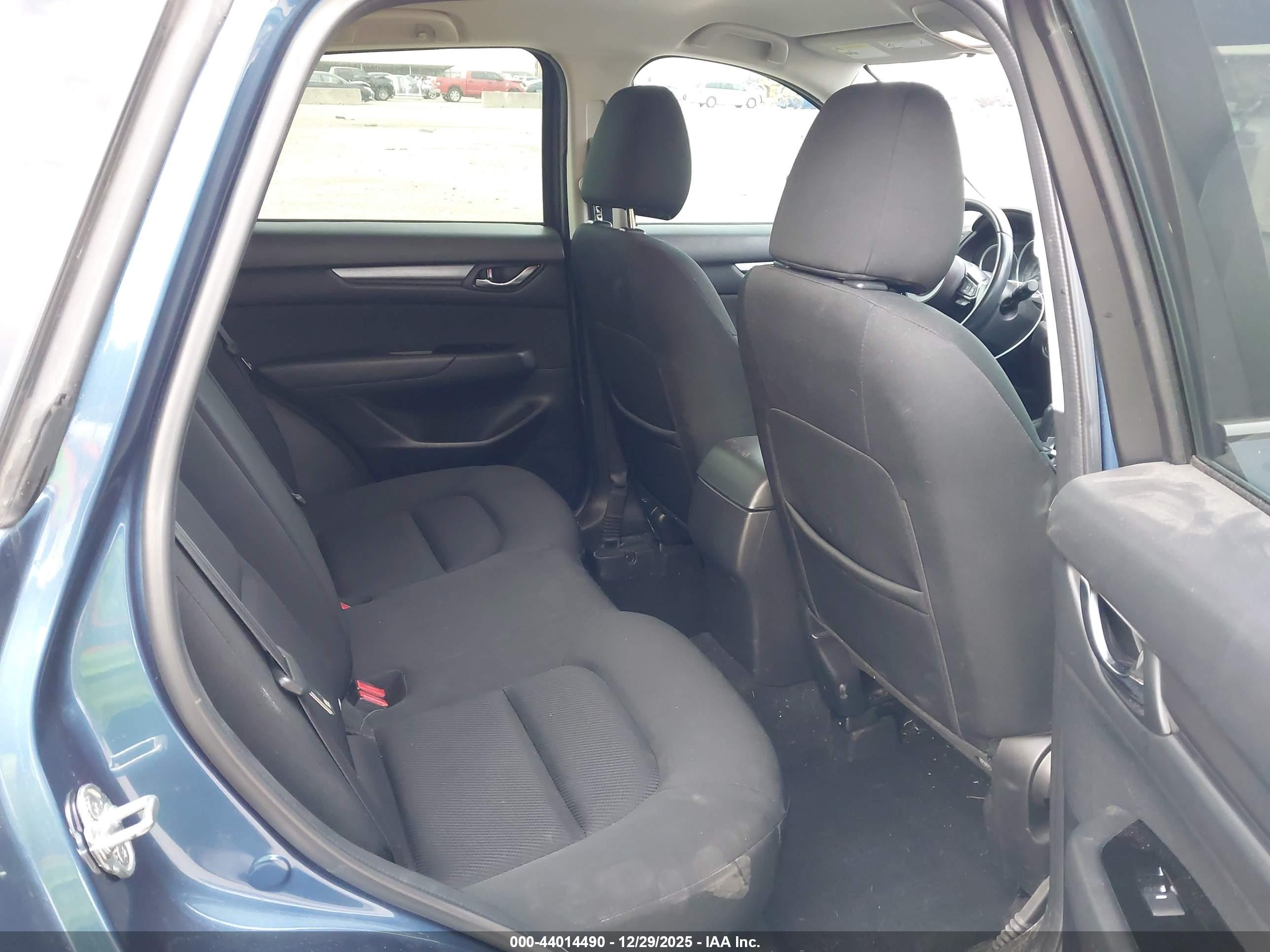 MAZDA CX-5 image 8