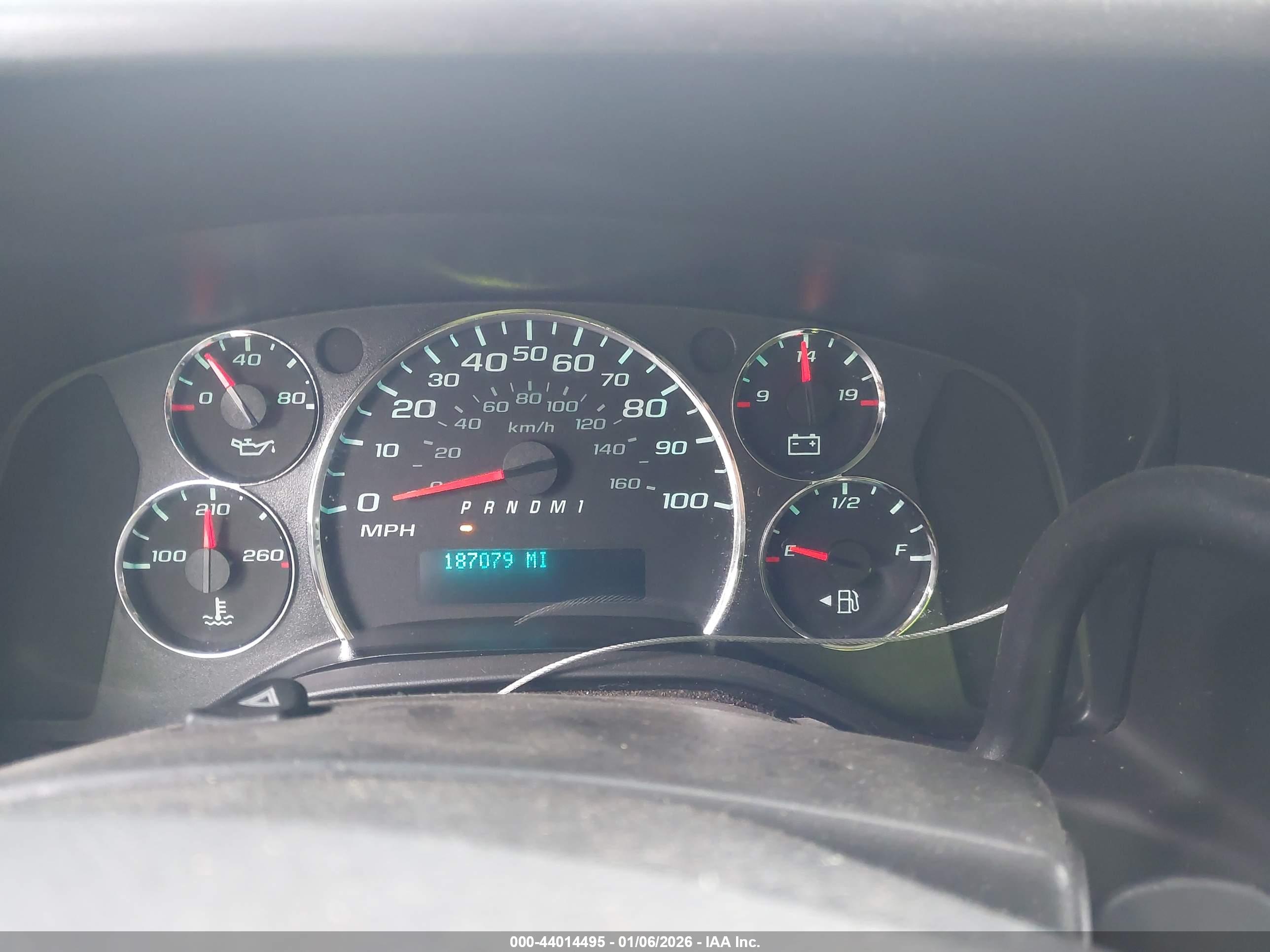 CHEVROLET EXPRESS image 6