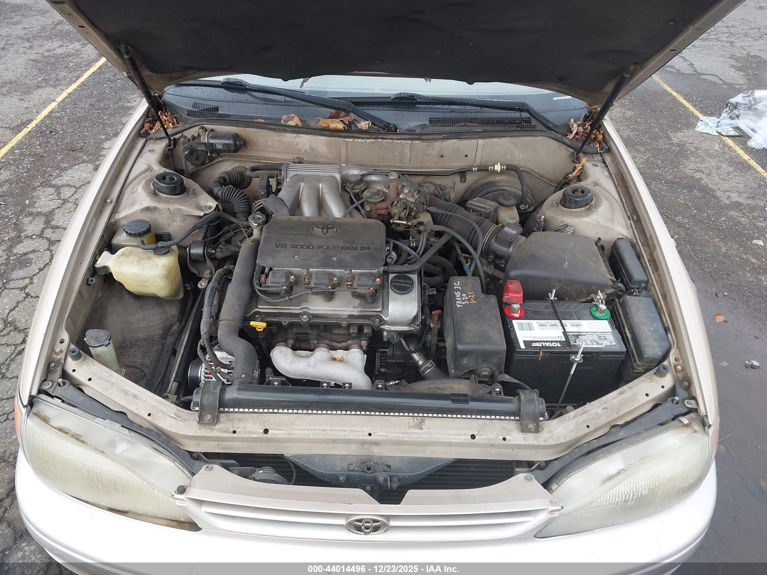 TOYOTA CAMRY image 10
