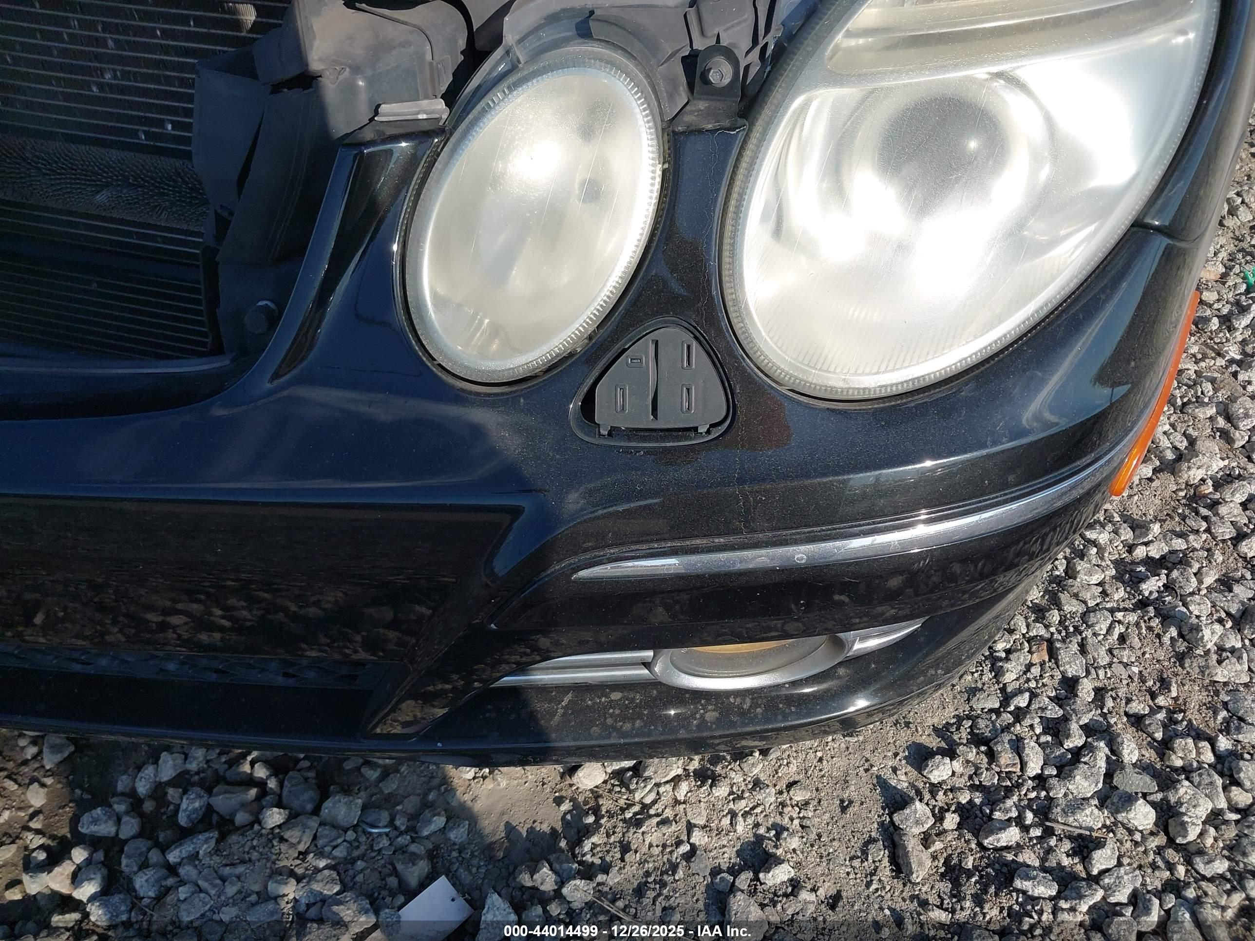 MERCEDES-BENZ E image 6