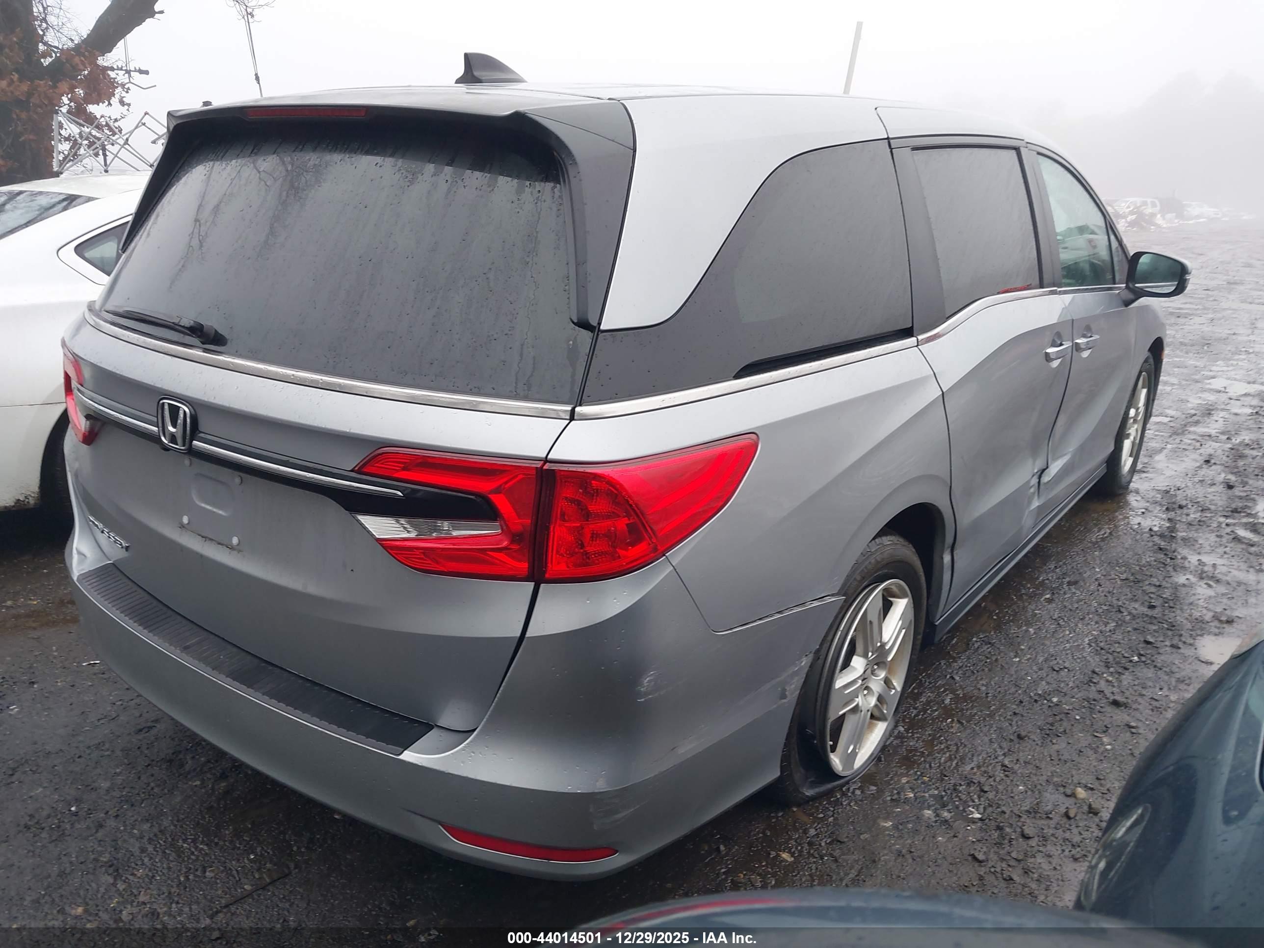 HONDA ODYSSEY image 6