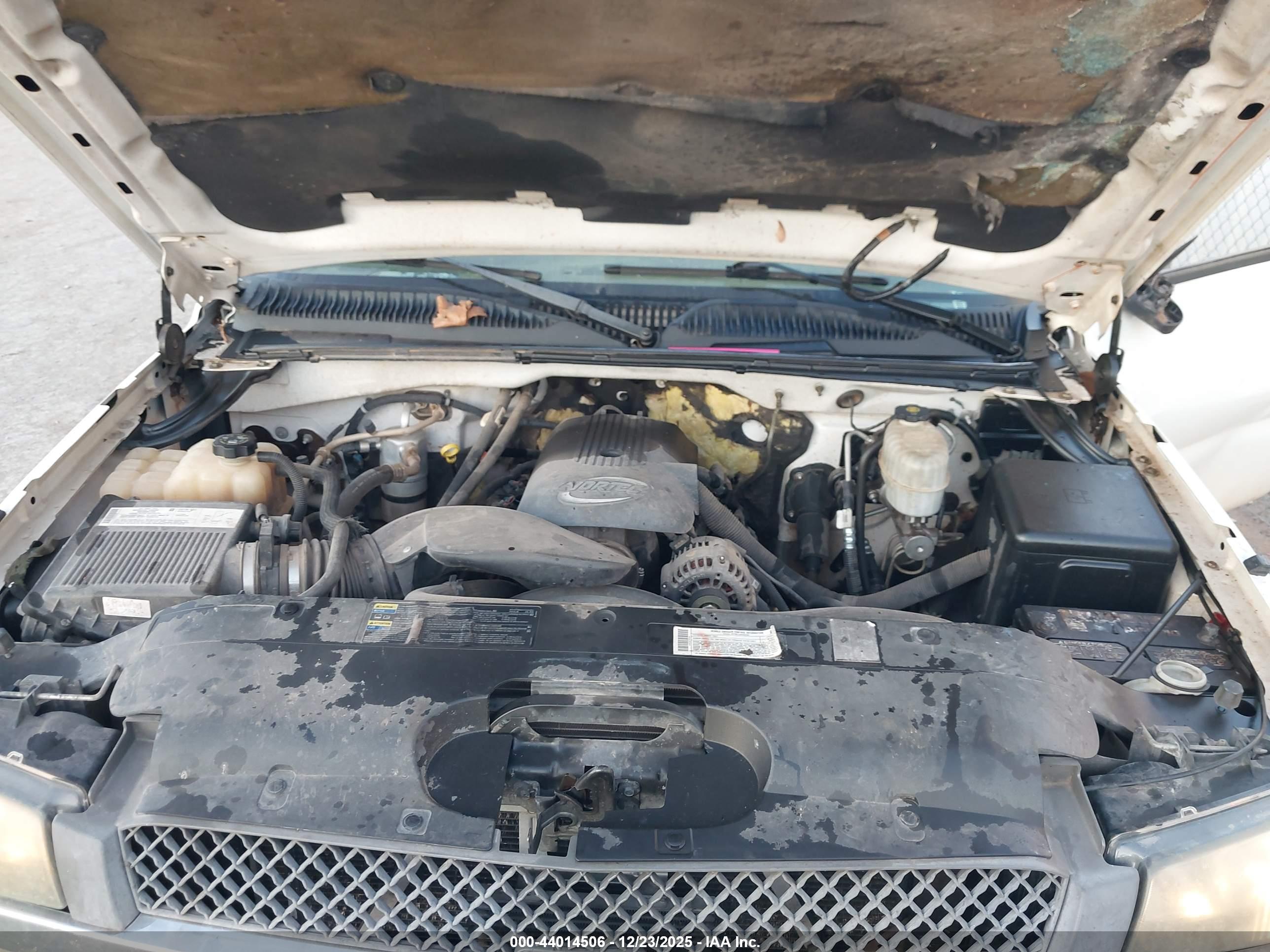 CHEVROLET SILVERADO image 10