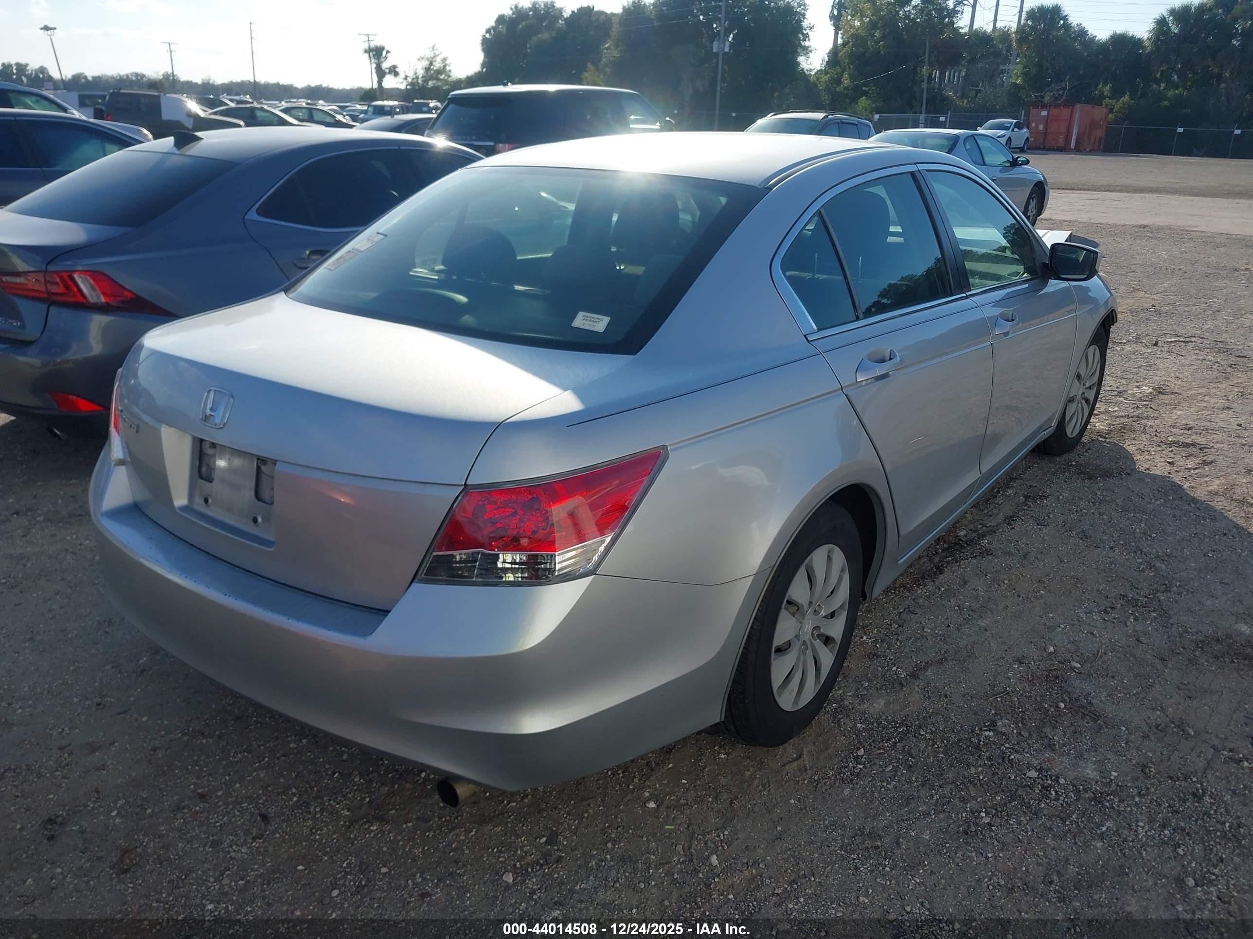 HONDA ACCORD image 4
