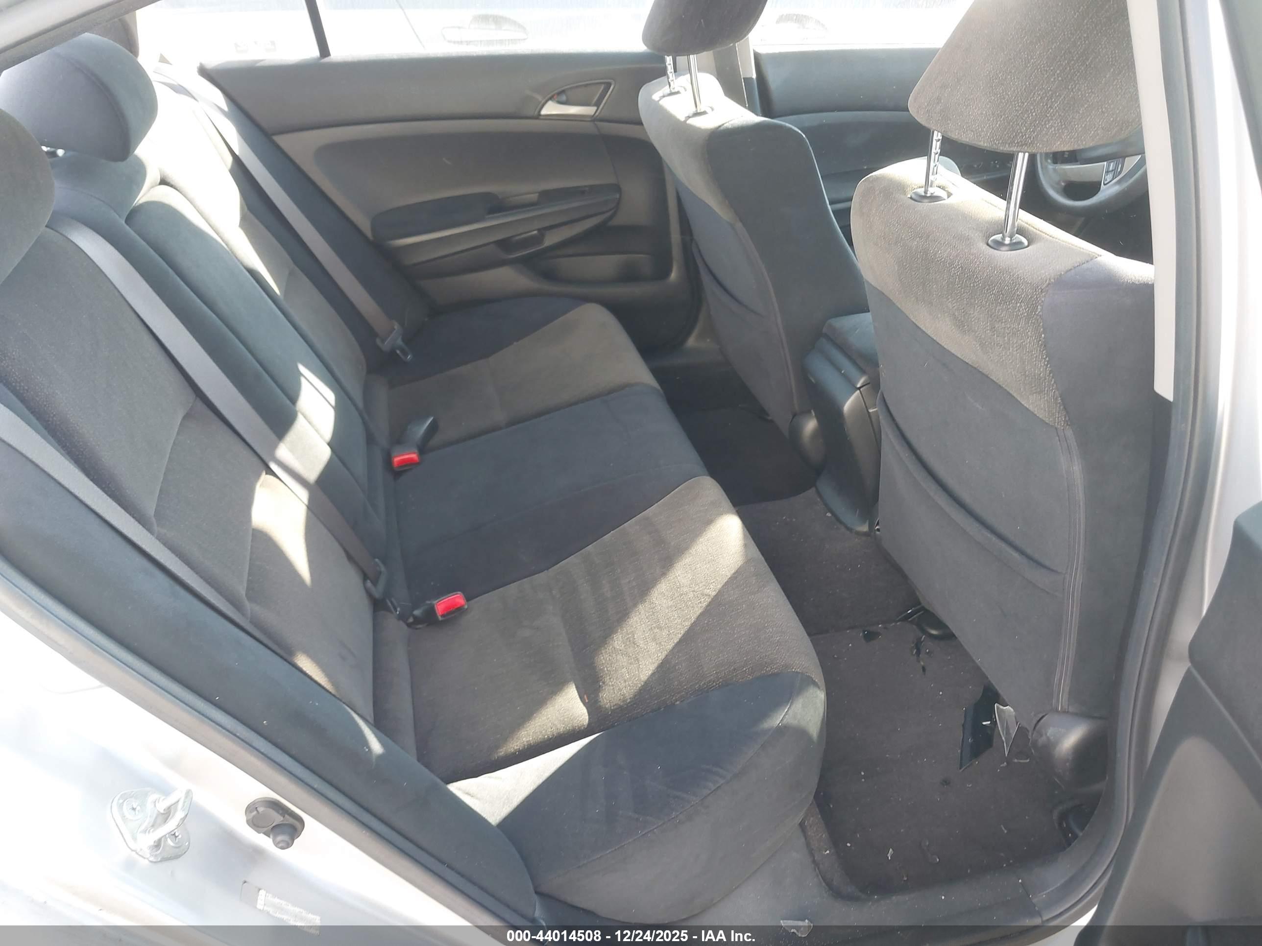 HONDA ACCORD image 8
