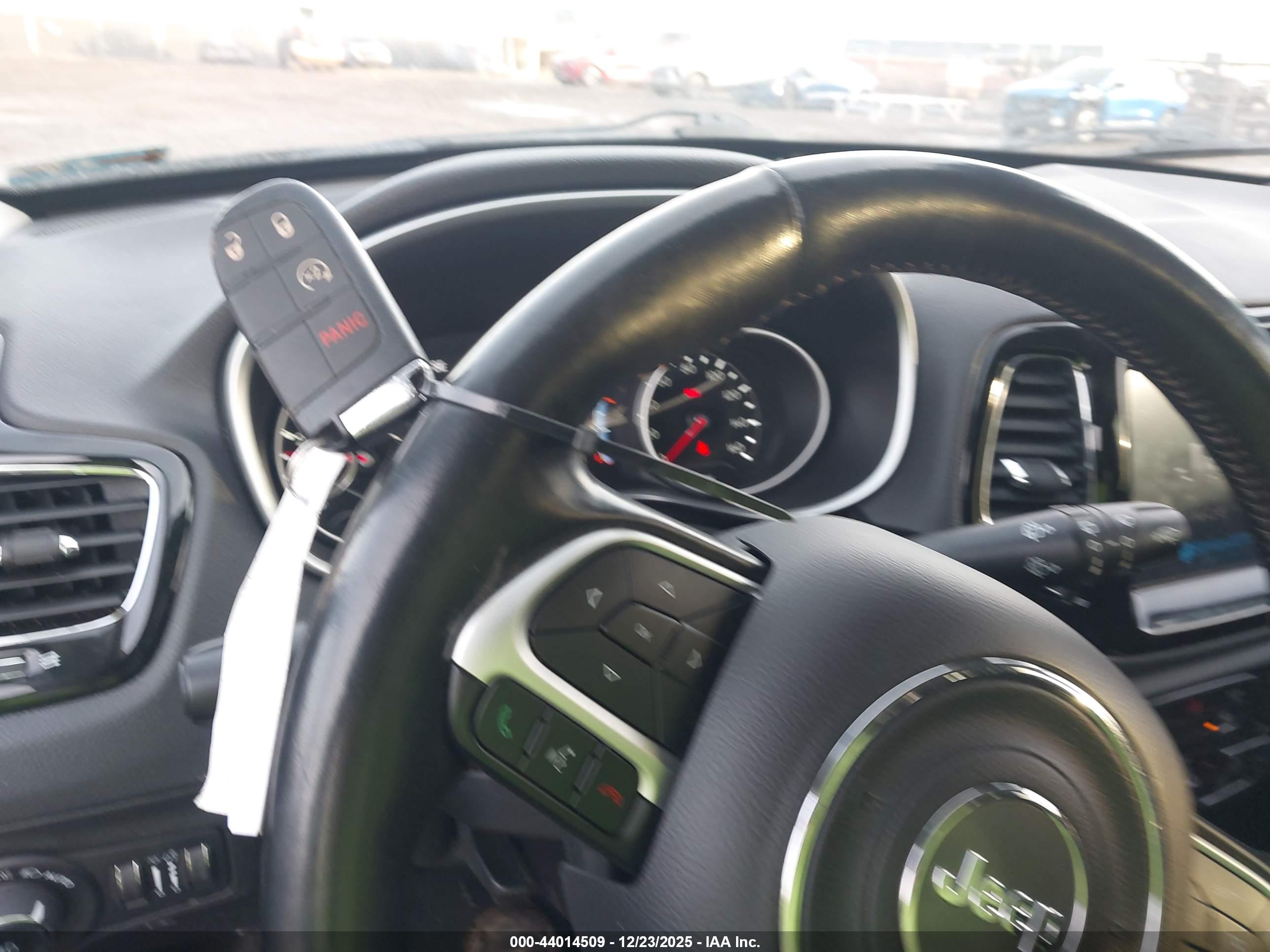 JEEP COMPASS image 11