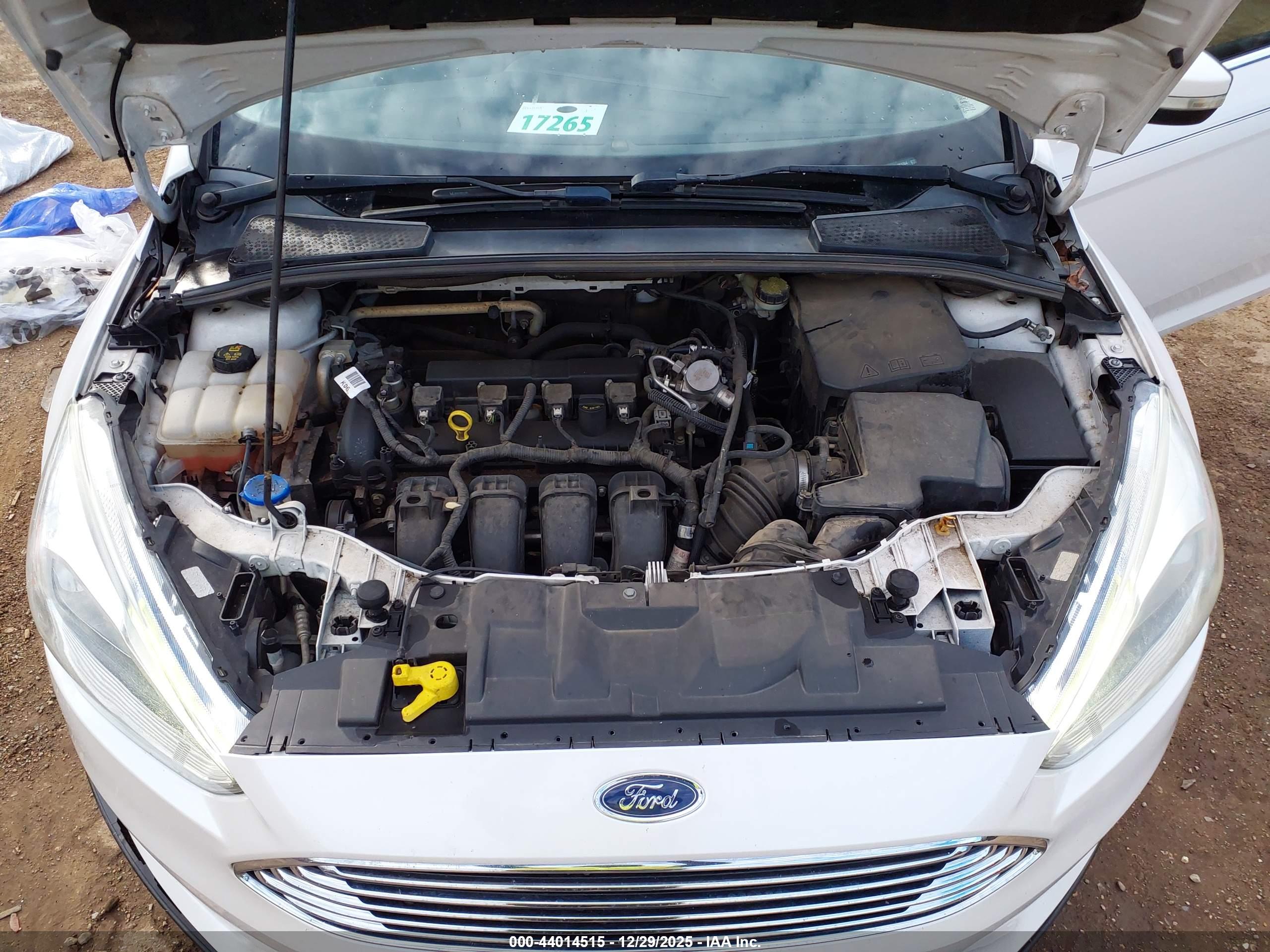 FORD FOCUS image 10