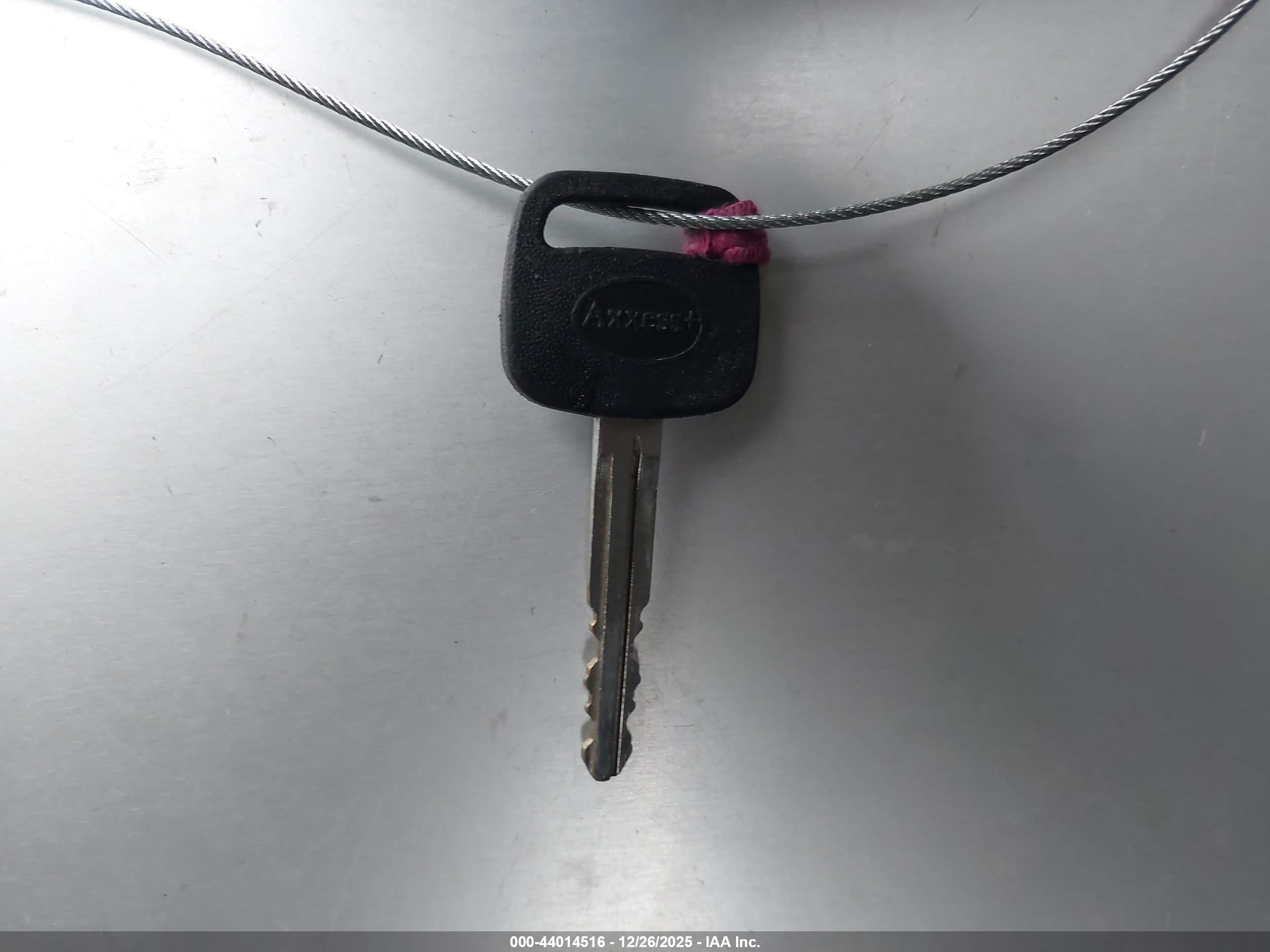 TOYOTA YARIS image 11