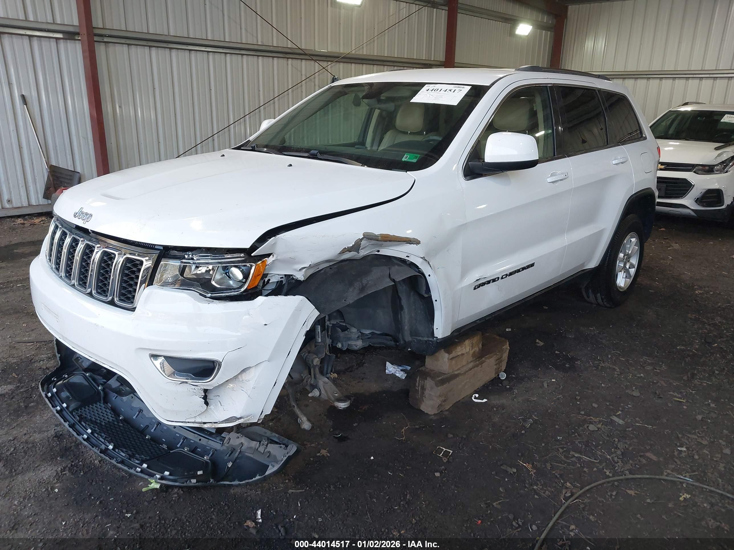 JEEP GRAND image 2
