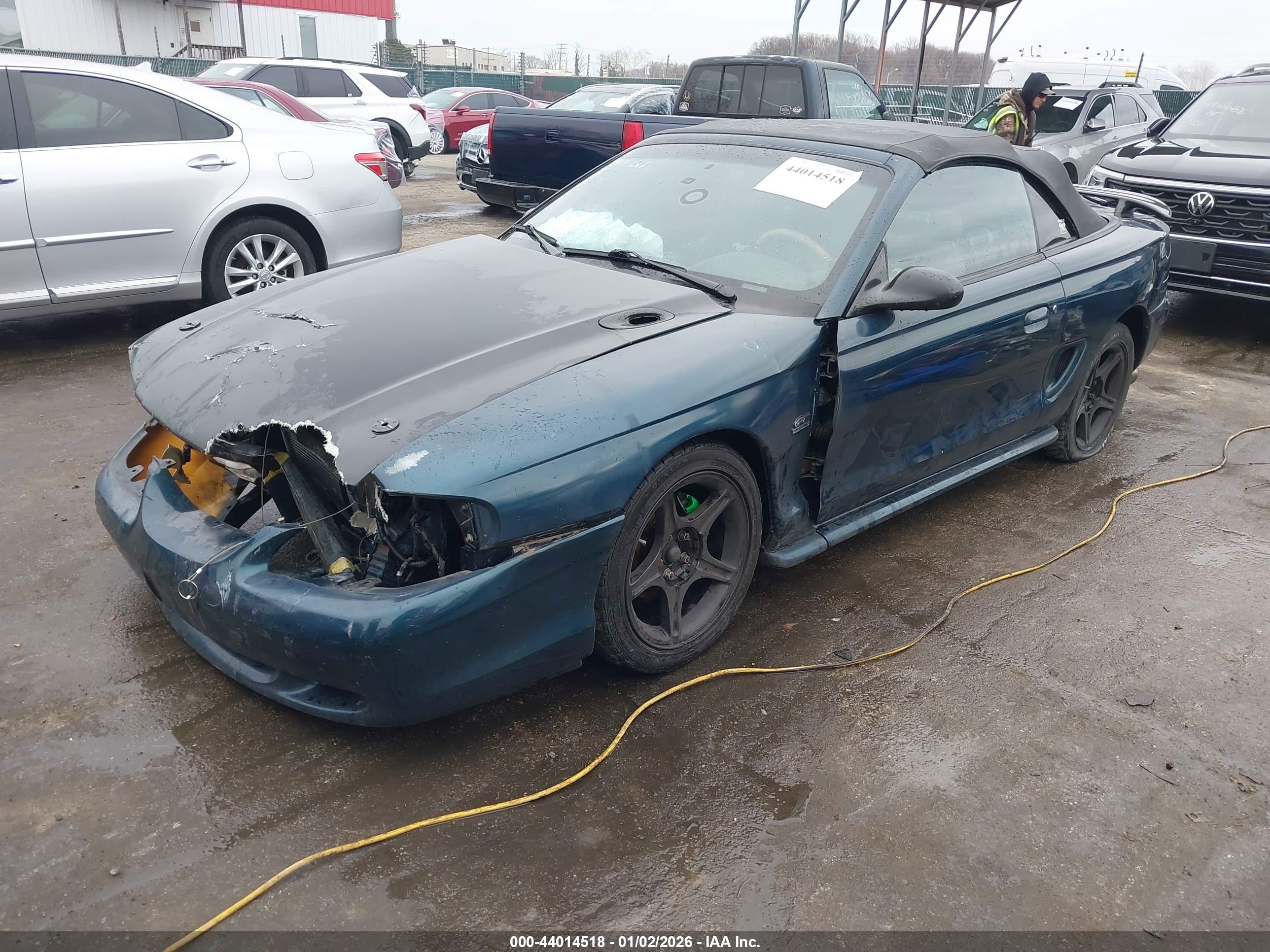 FORD MUSTANG image 2