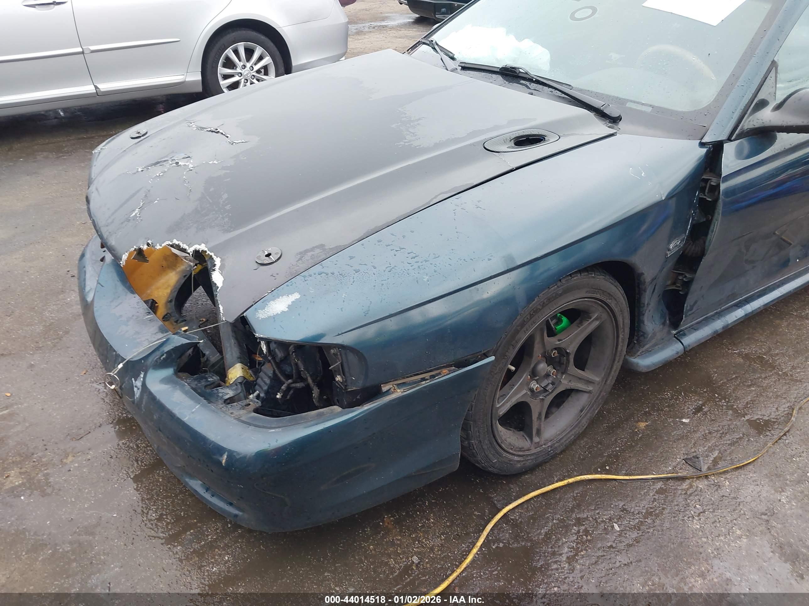 FORD MUSTANG image 6