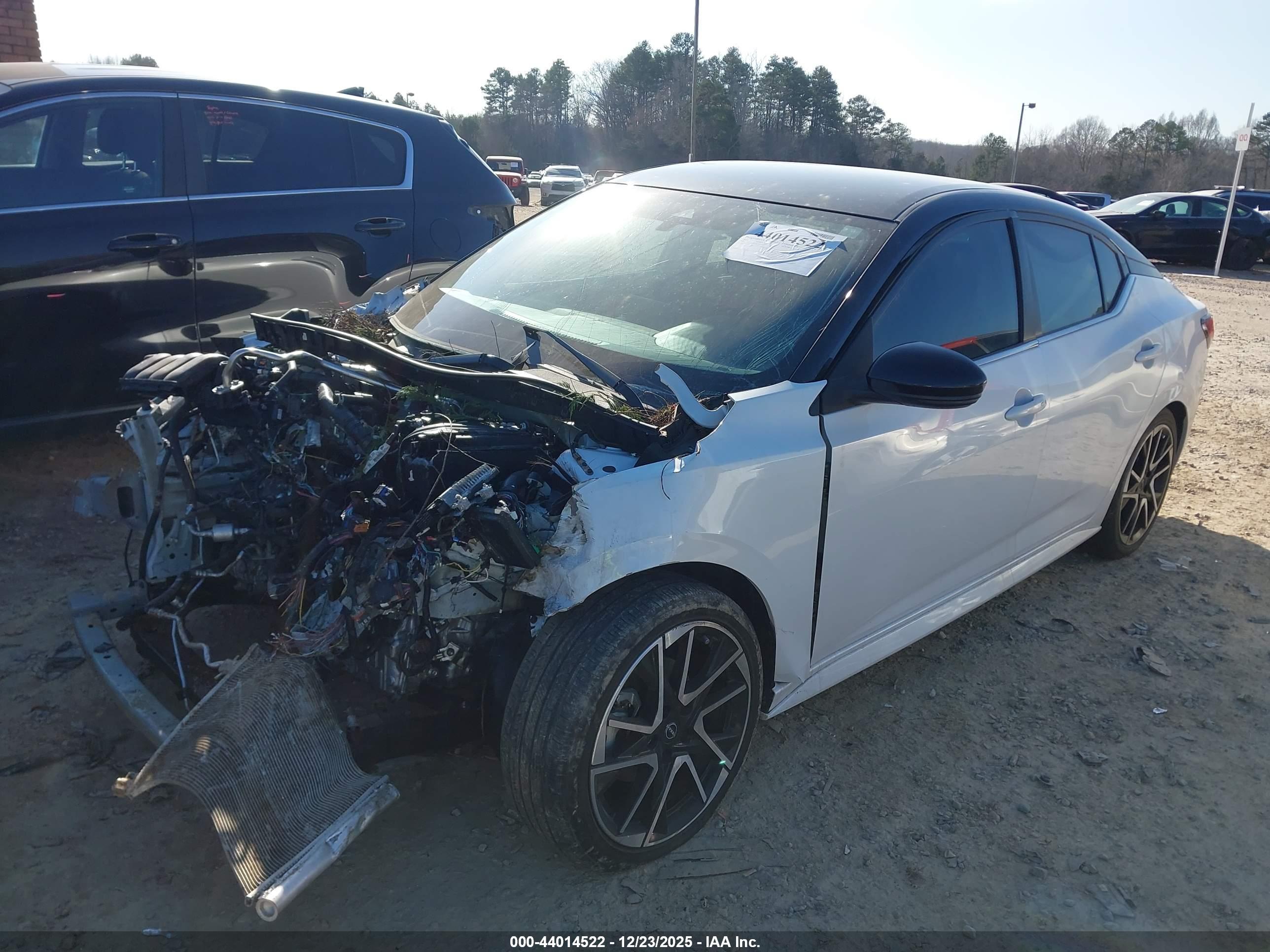 NISSAN SENTRA image 2