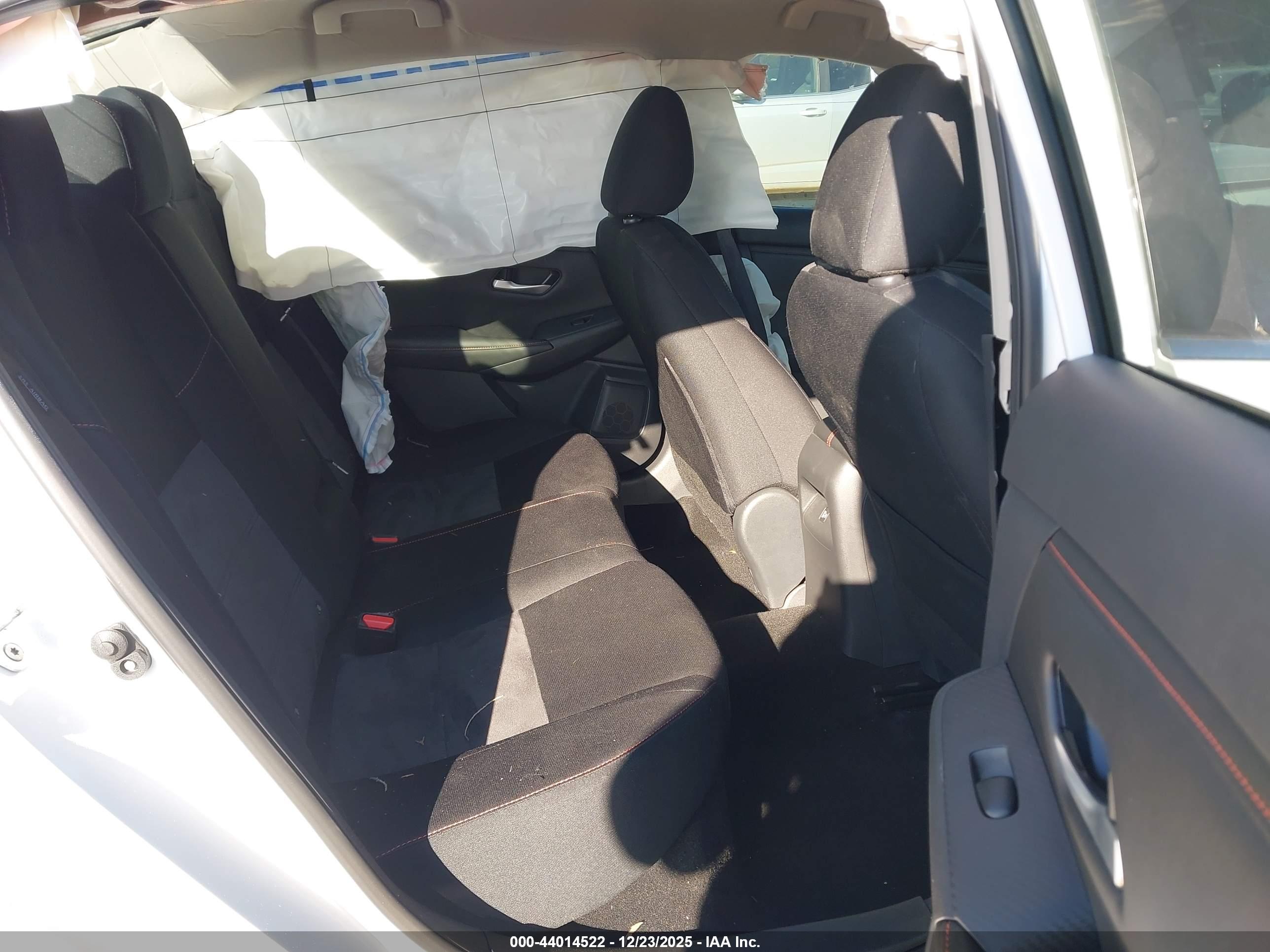 NISSAN SENTRA image 8
