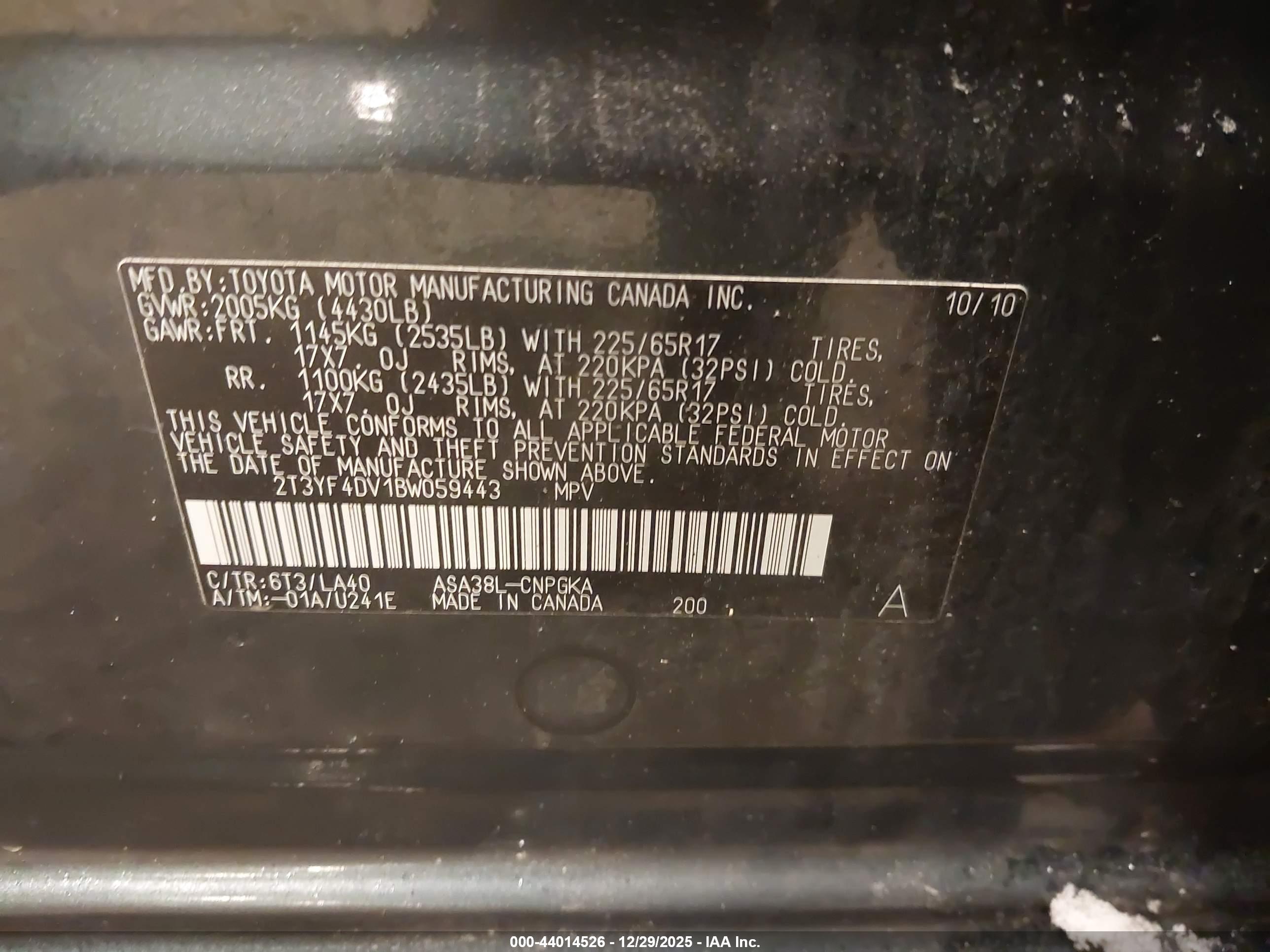 TOYOTA RAV4 image 9