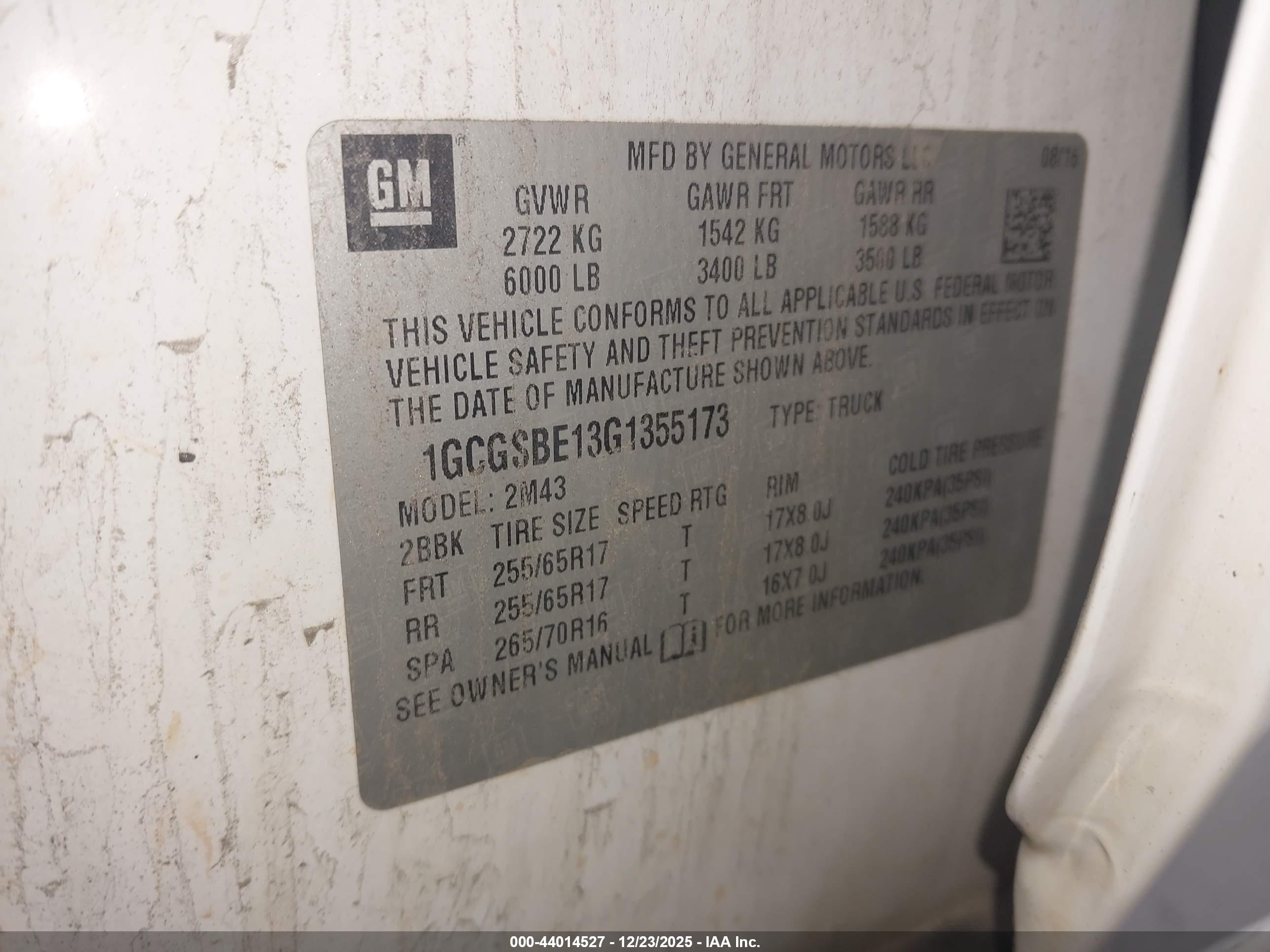 CHEVROLET COLORADO image 9
