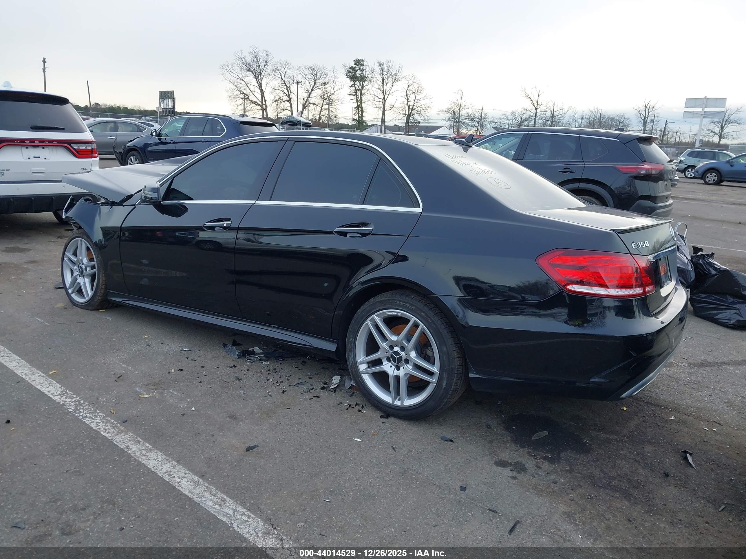 MERCEDES-BENZ E image 3