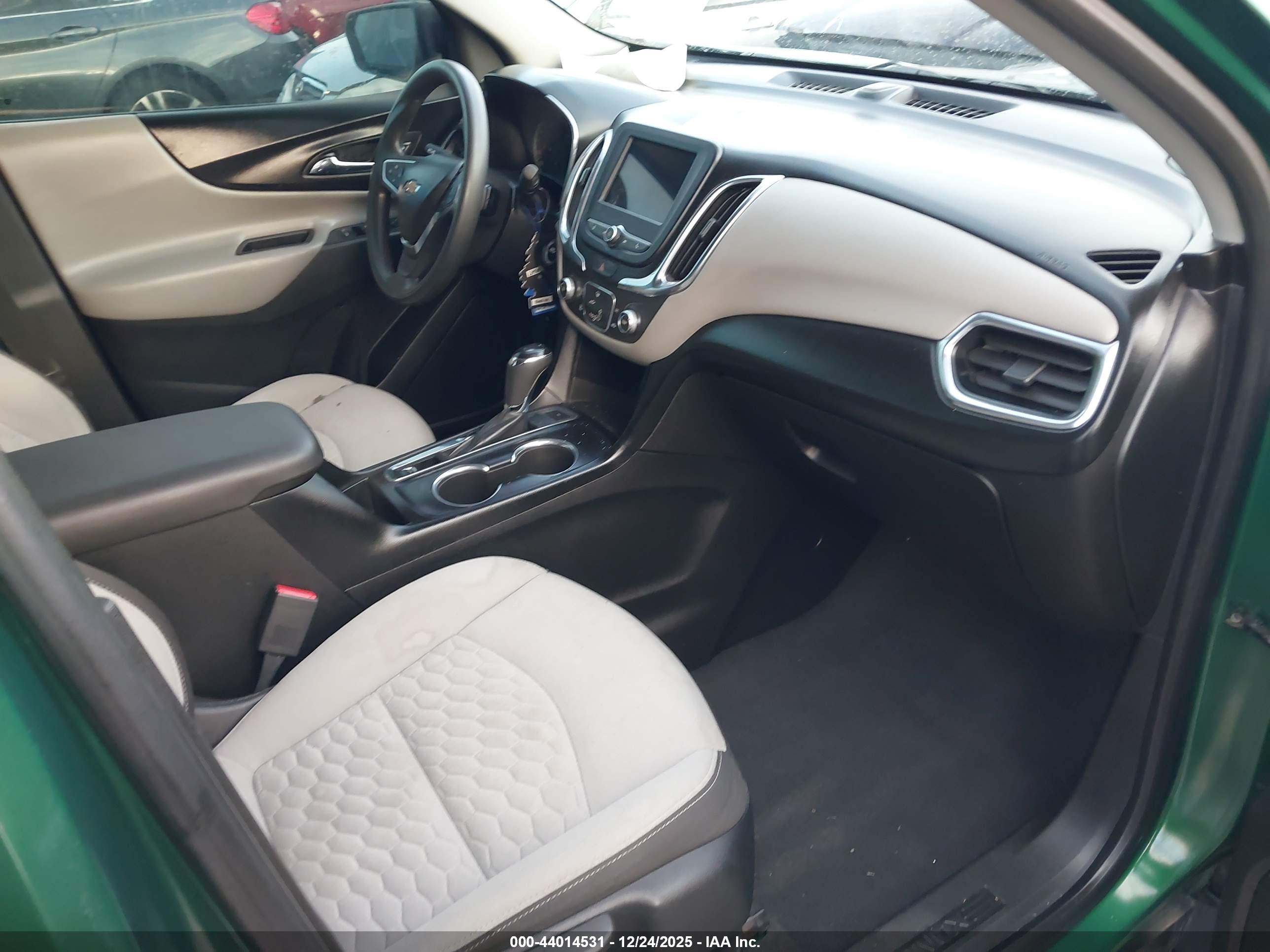 CHEVROLET EQUINOX image 5