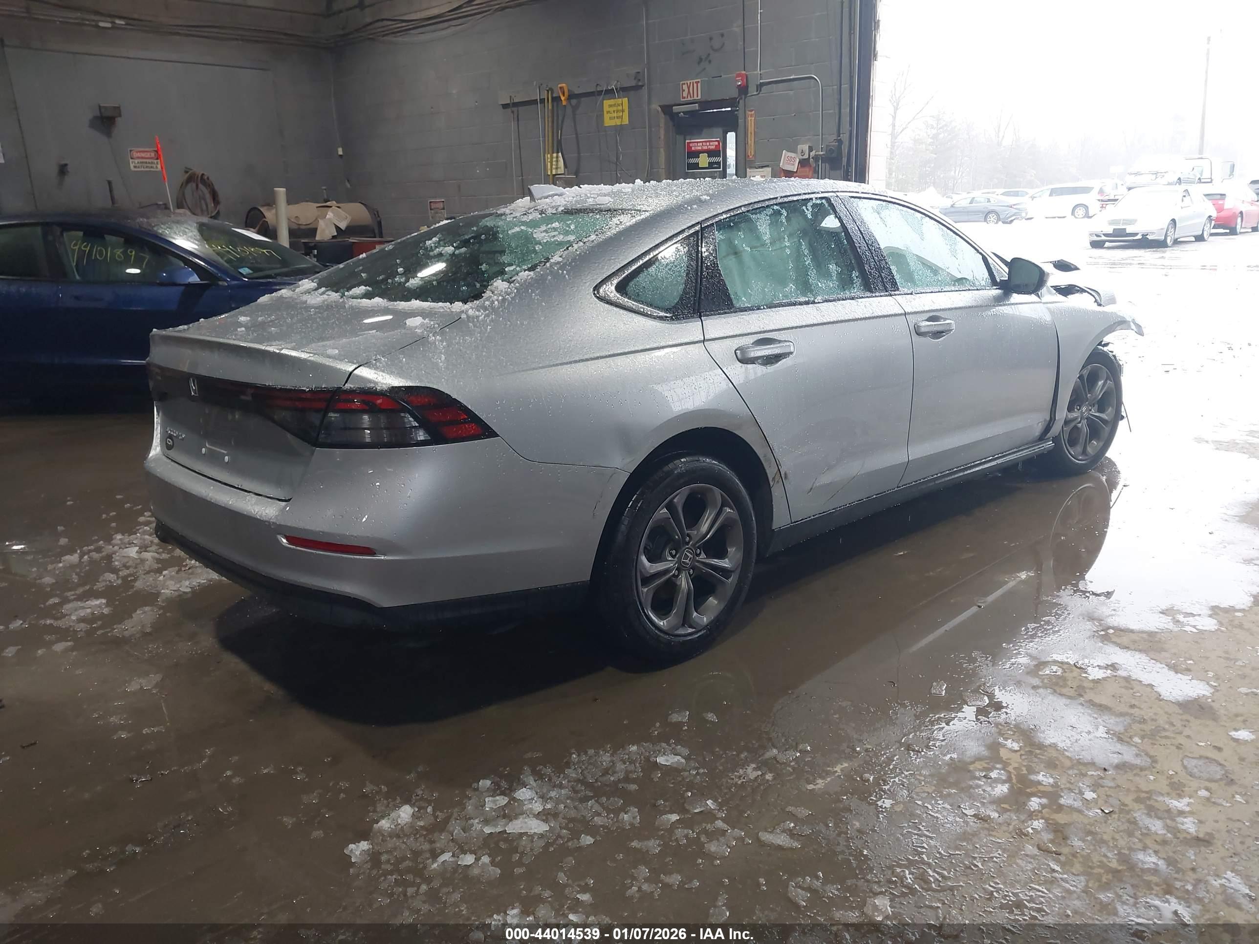 HONDA ACCORD image 4