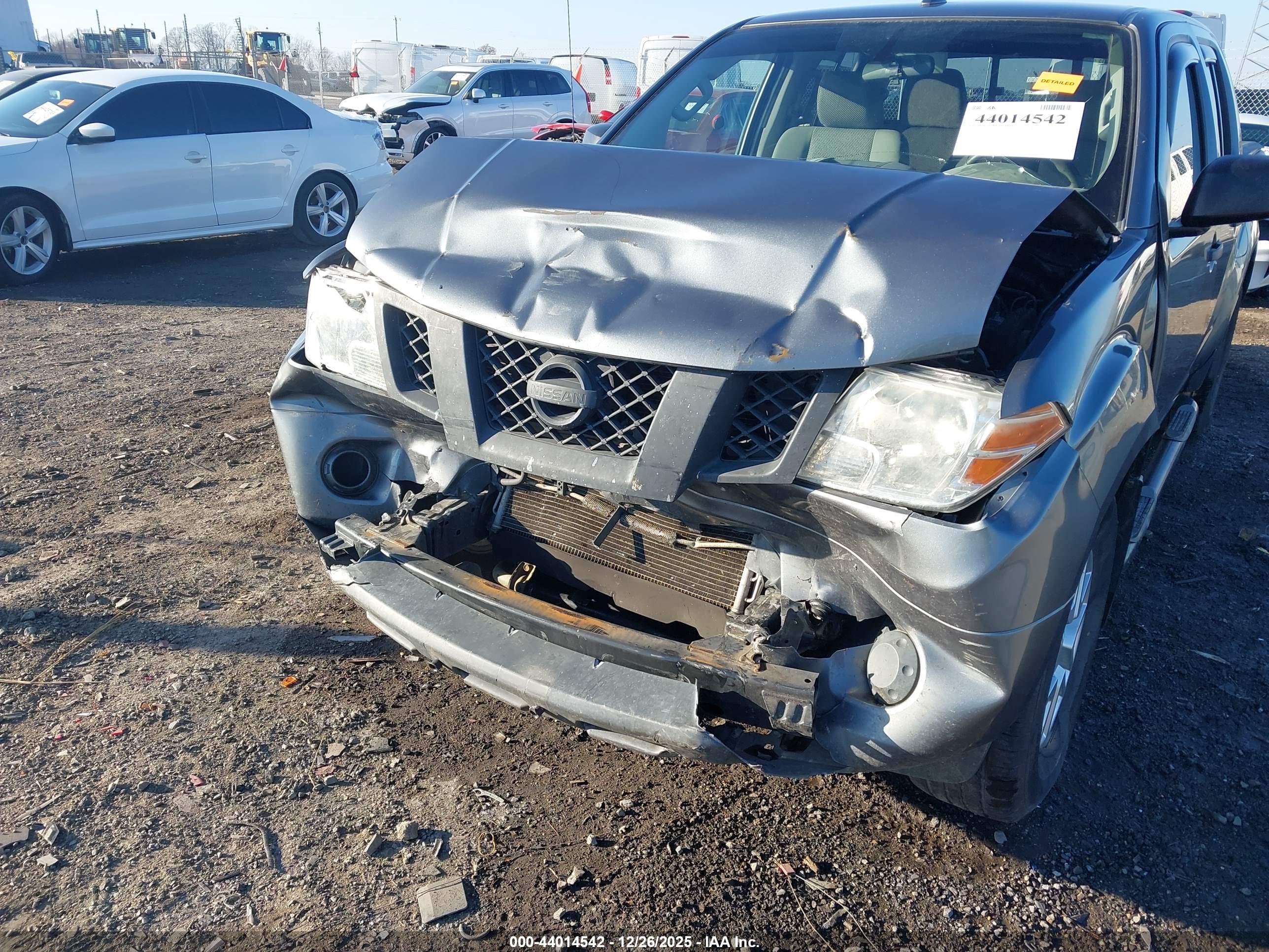 NISSAN FRONTIER image 6
