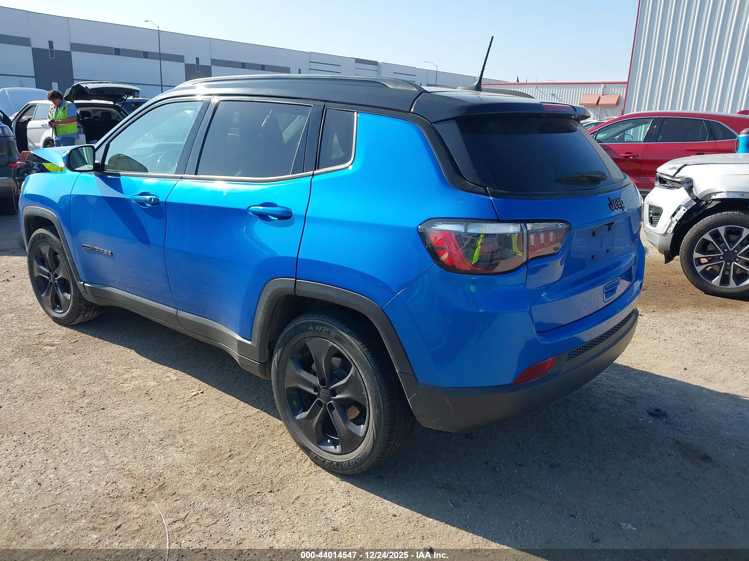 JEEP COMPASS image 3
