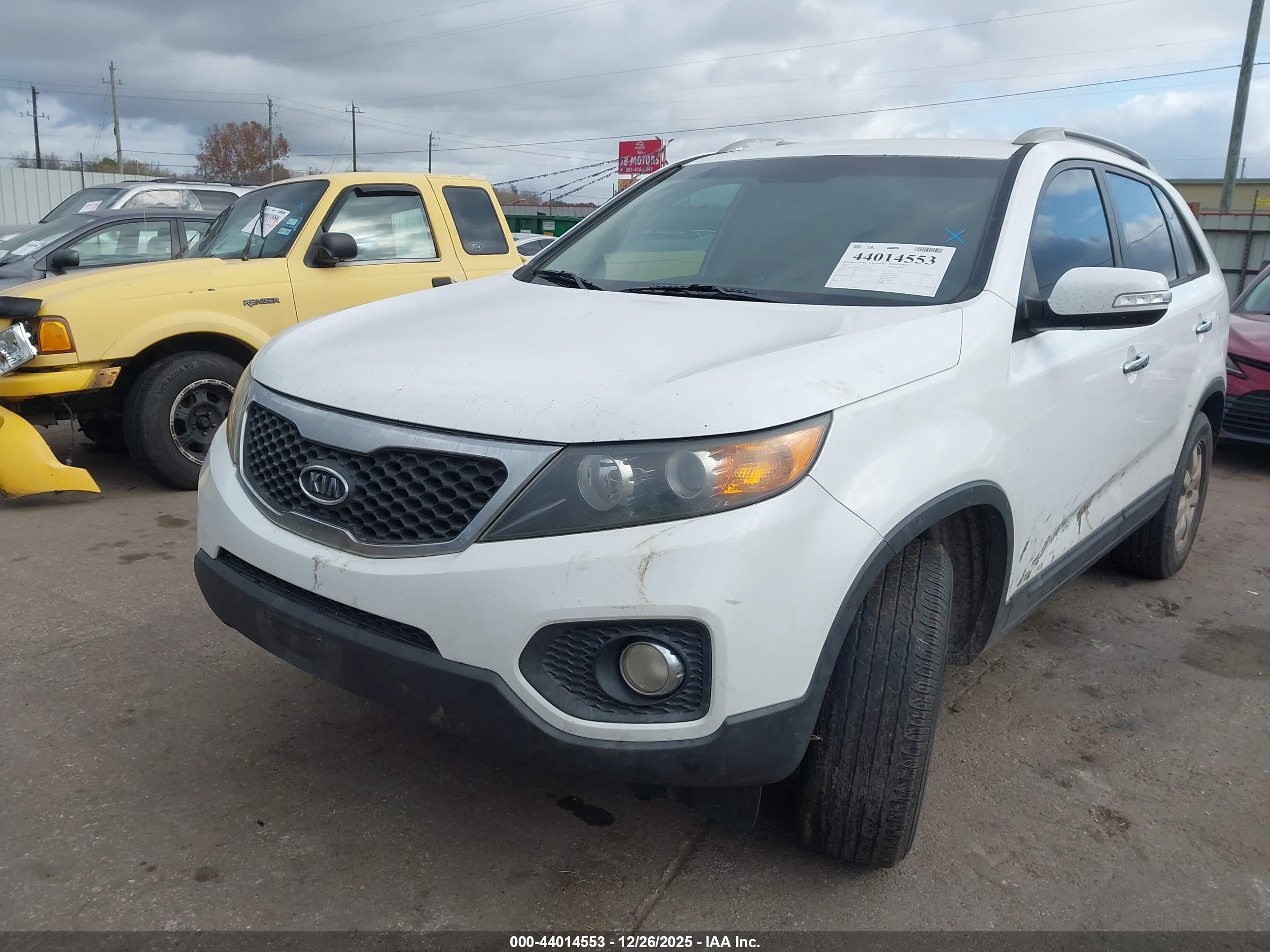 KIA SORENTO image 6