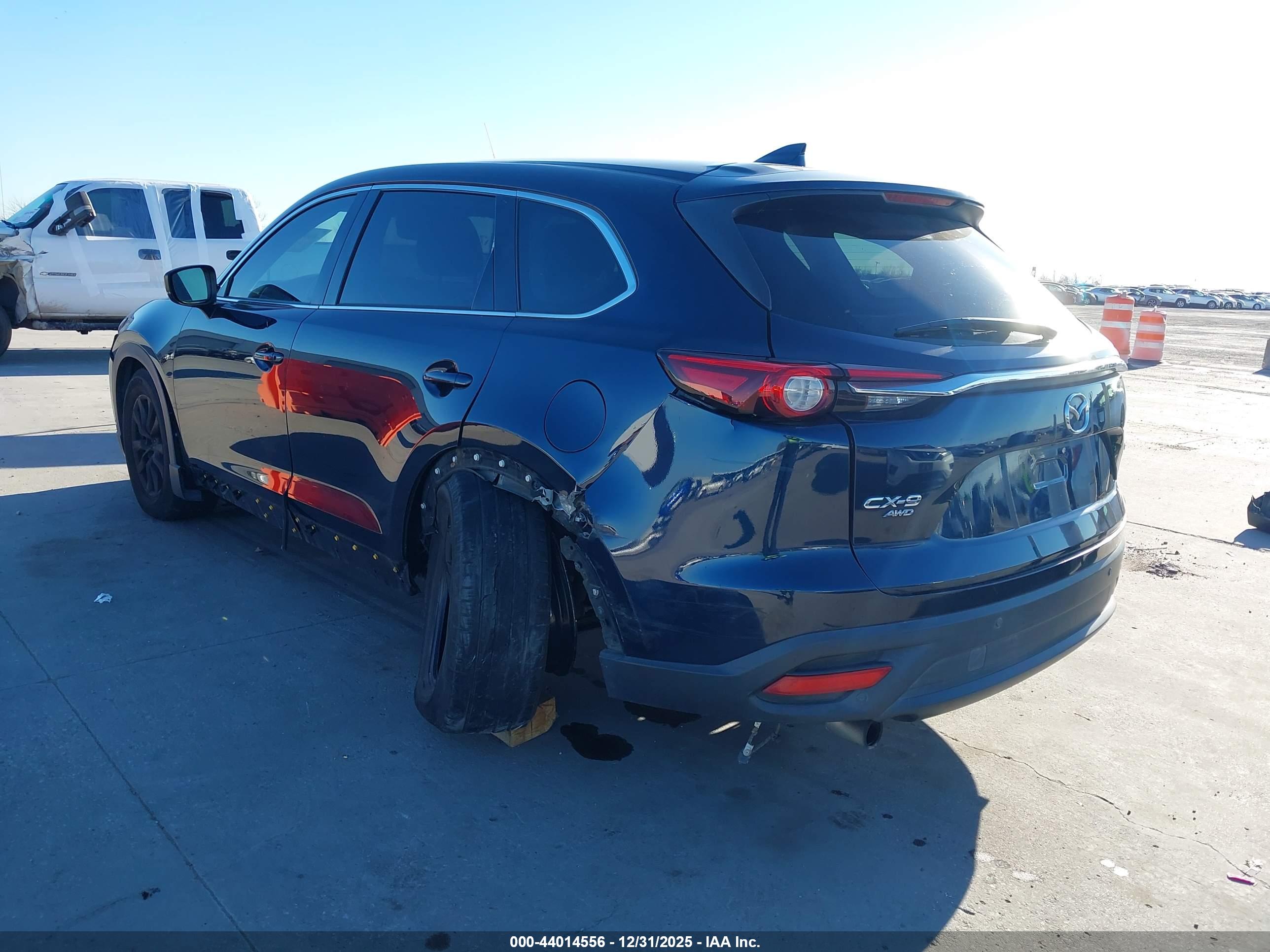 MAZDA CX-9 image 3