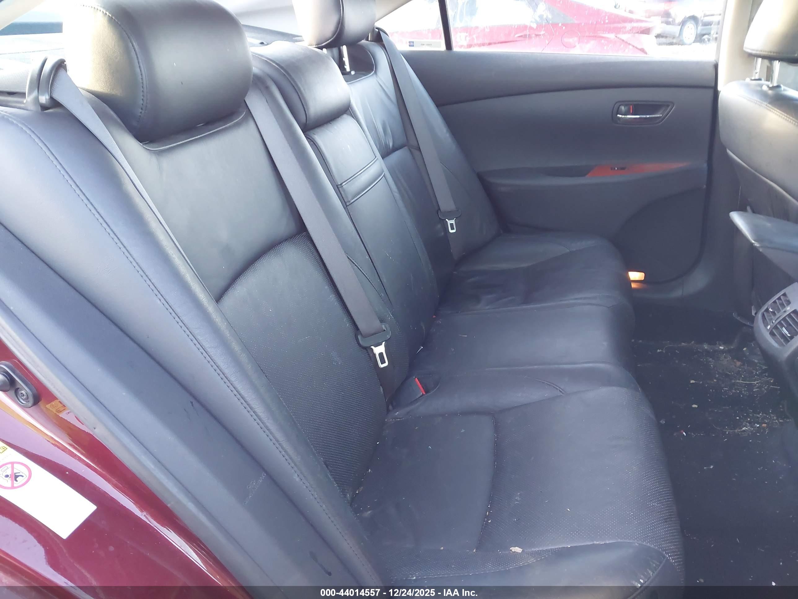LEXUS ES image 8