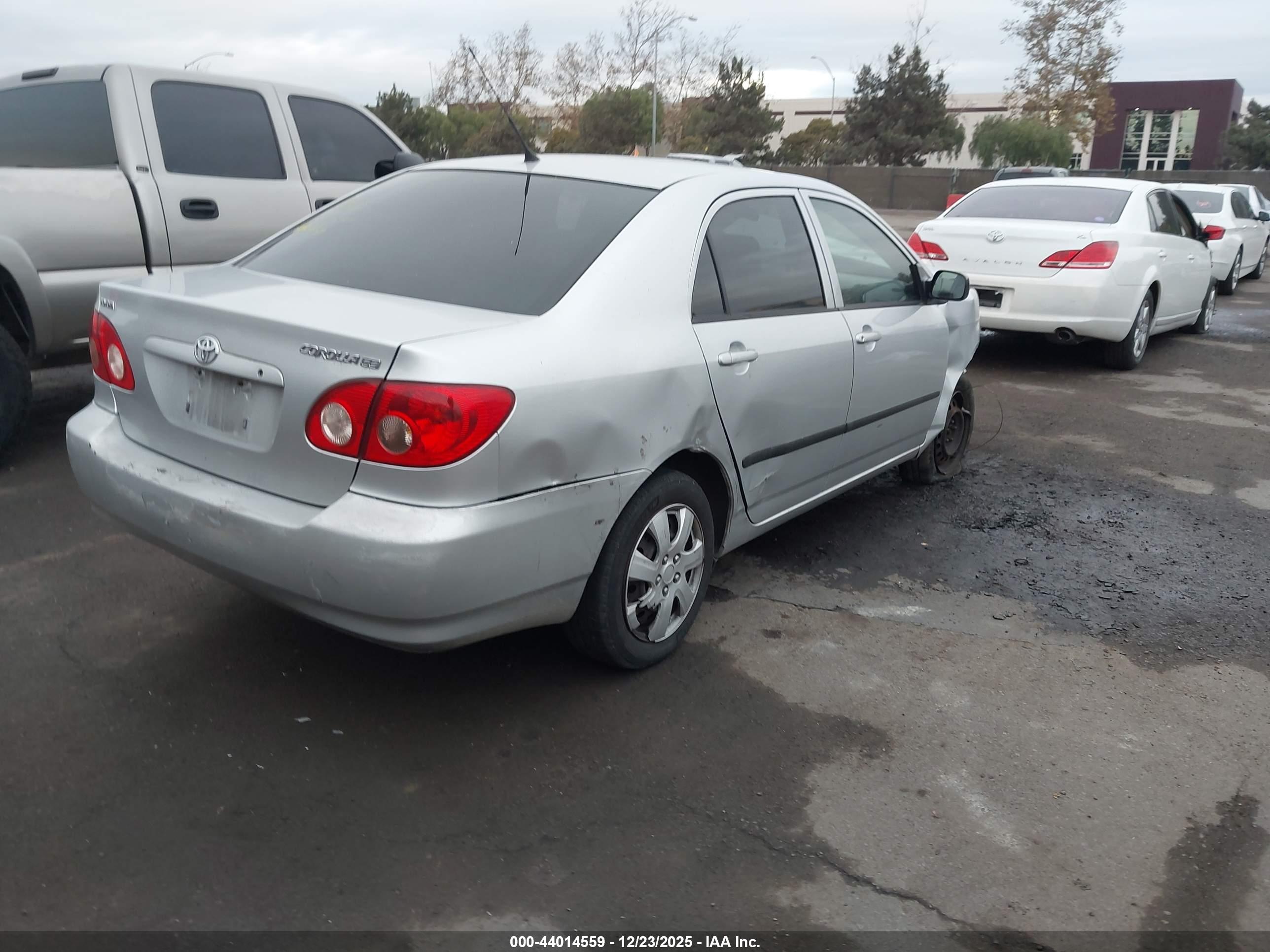 TOYOTA COROLLA image 4