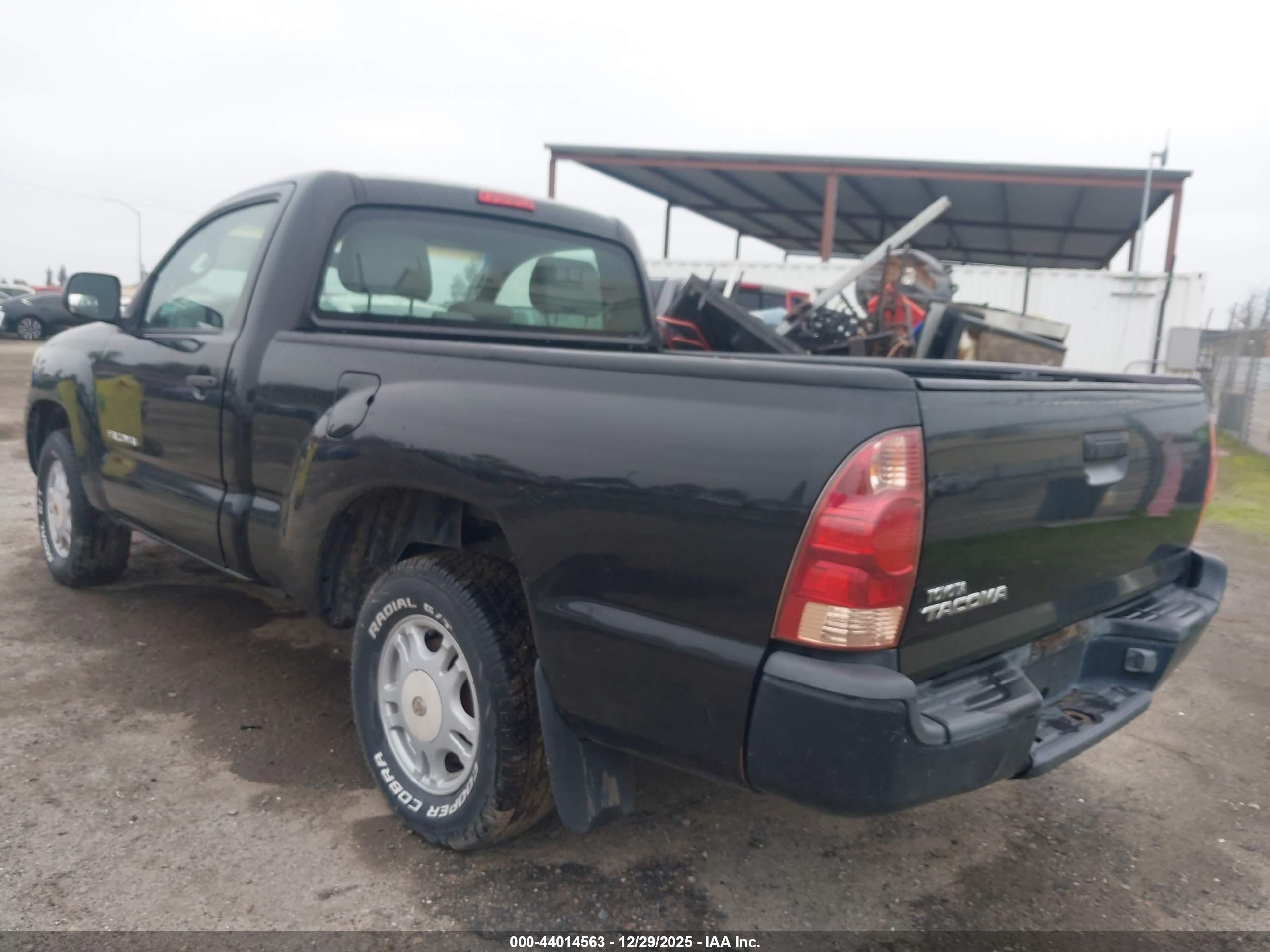 TOYOTA TACOMA image 3