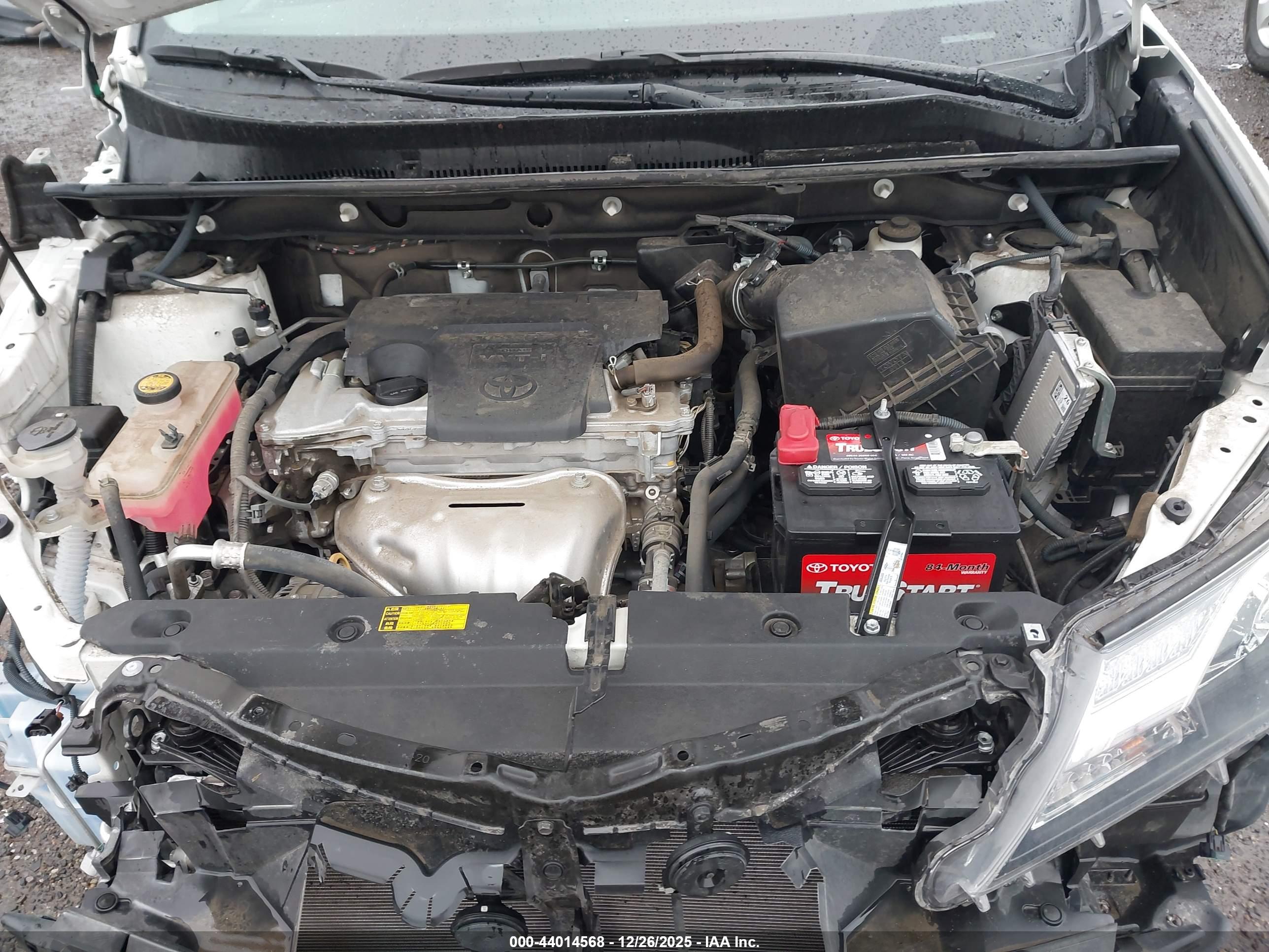 TOYOTA RAV4 image 10