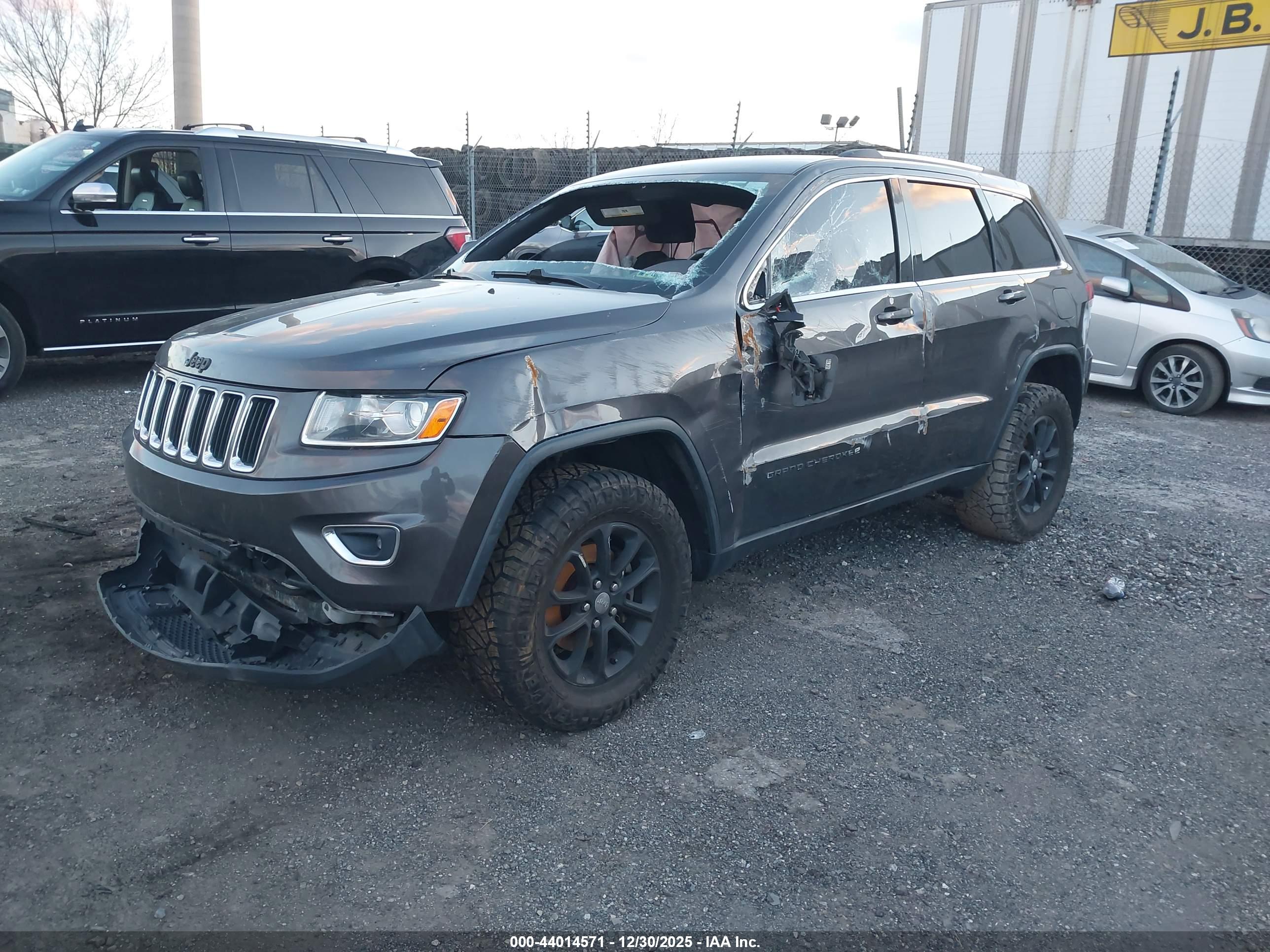 JEEP GRAND image 2