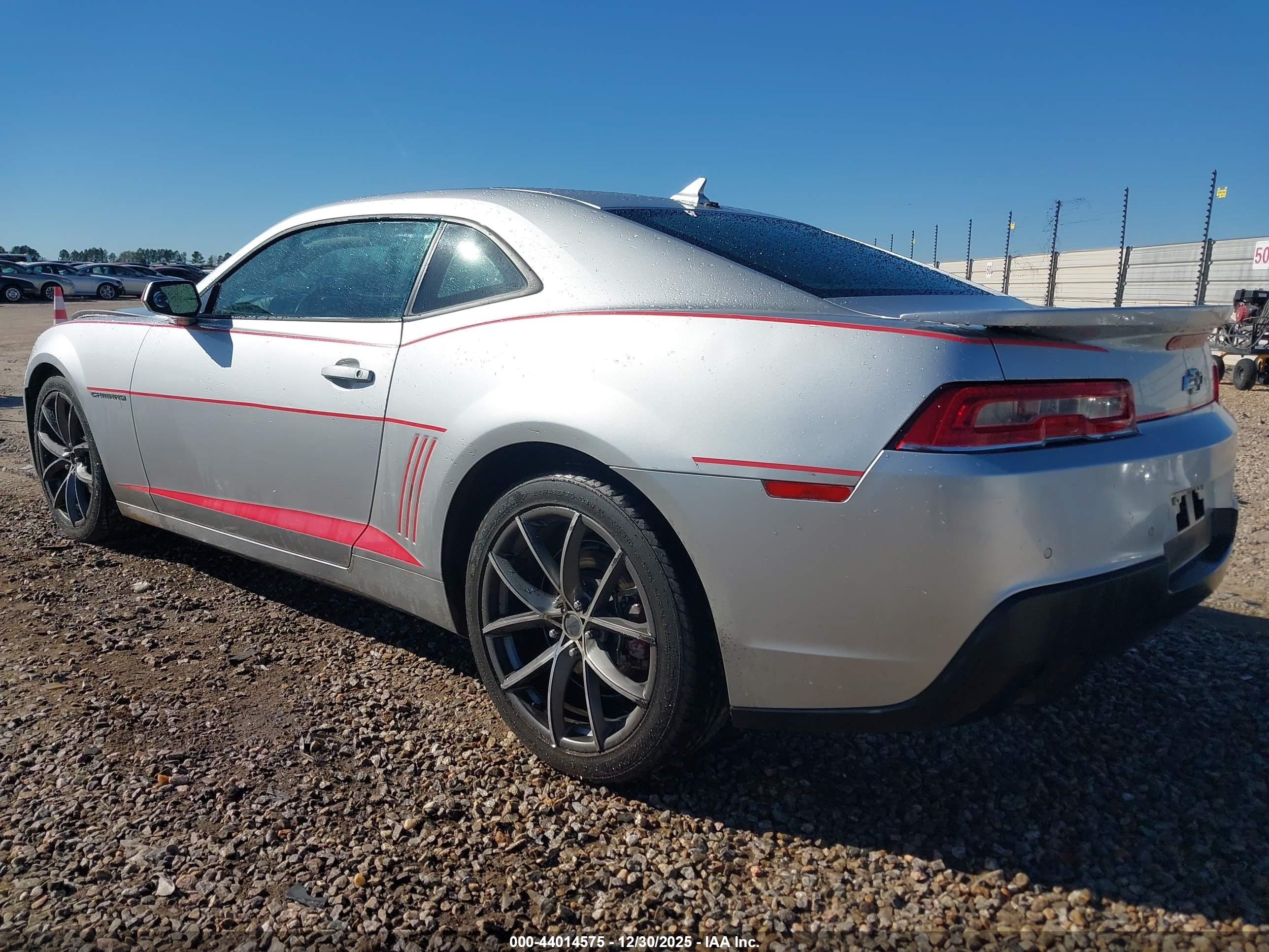 CHEVROLET CAMARO image 3
