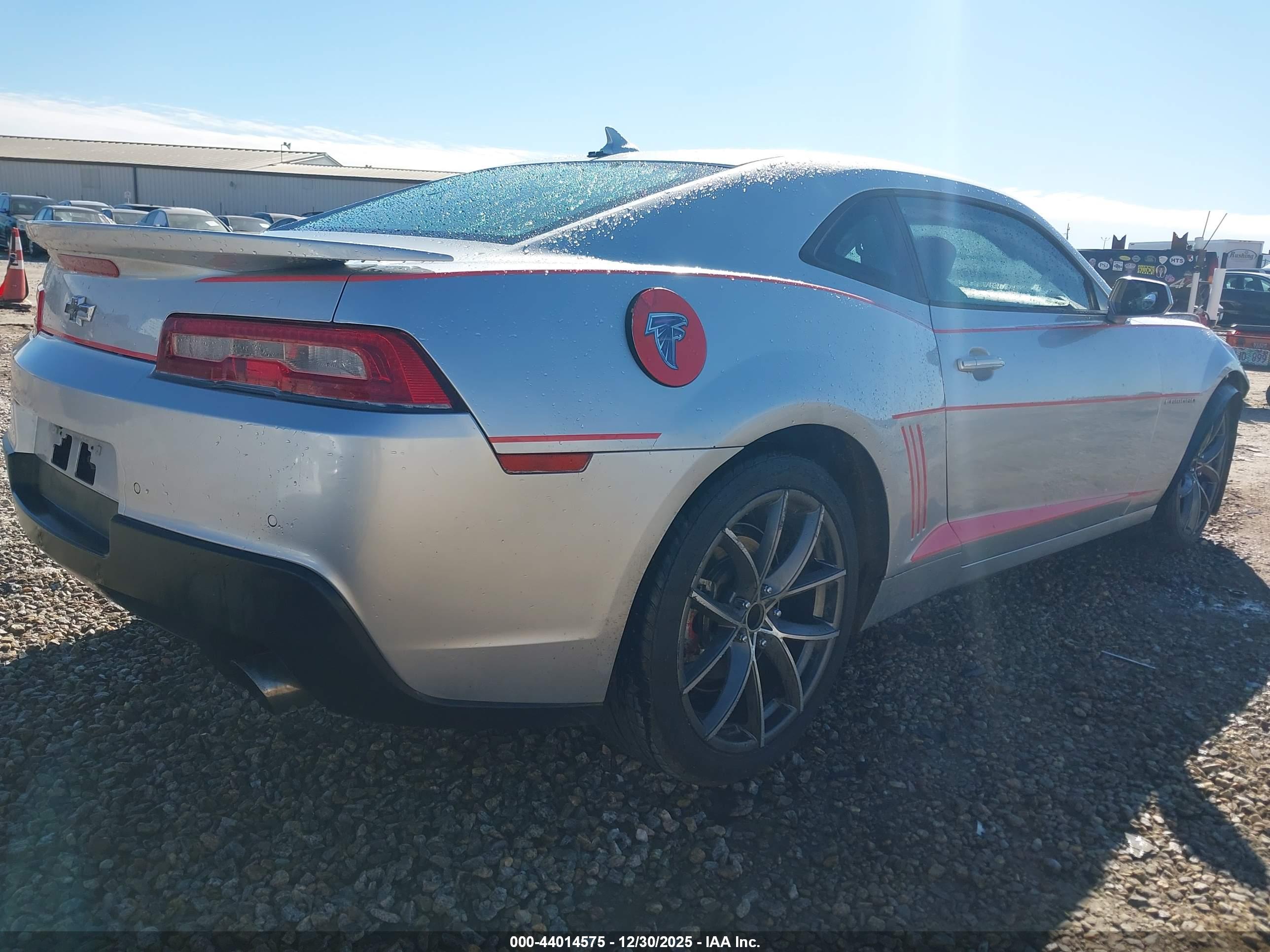CHEVROLET CAMARO image 4