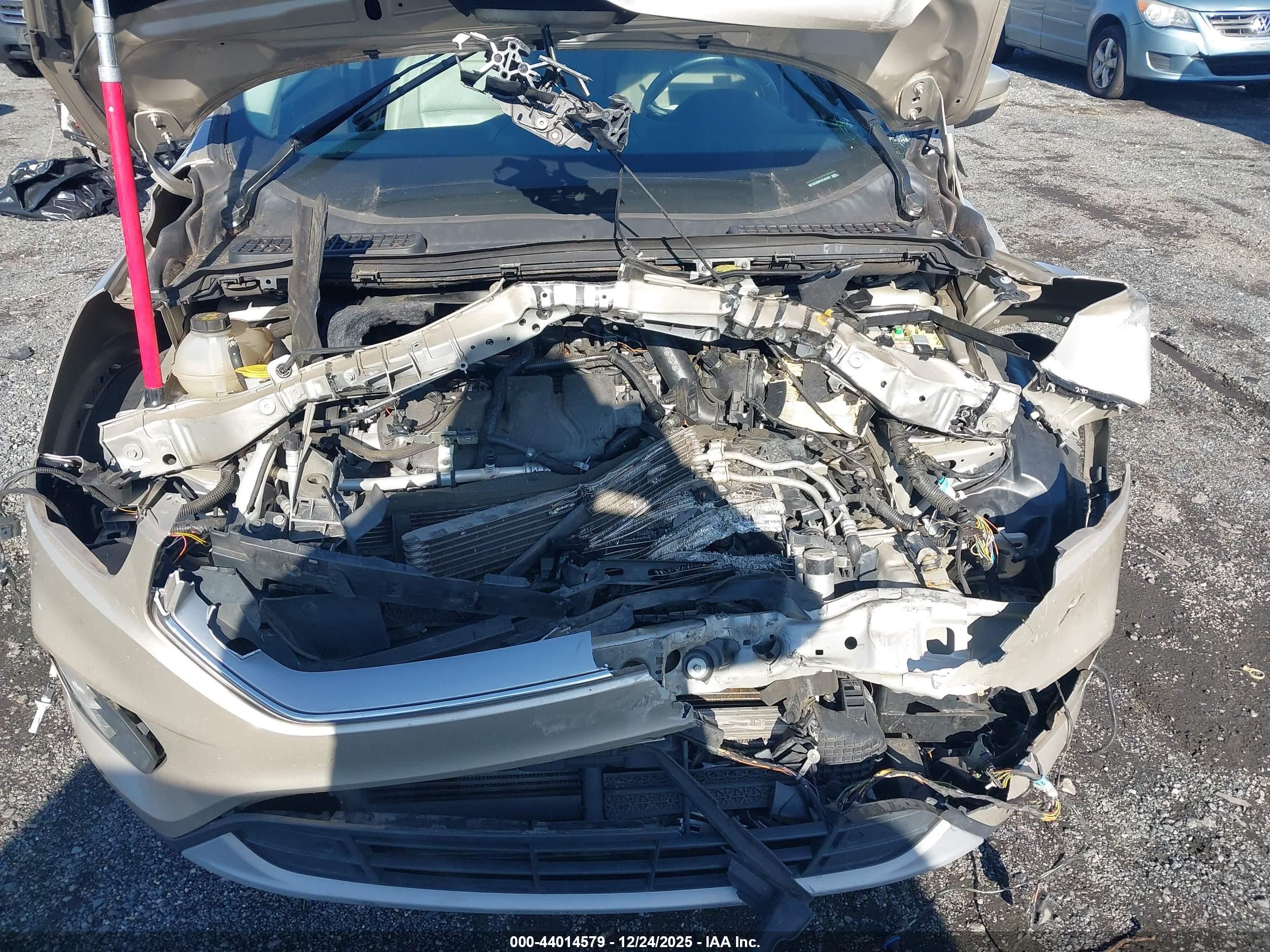 FORD ESCAPE image 10
